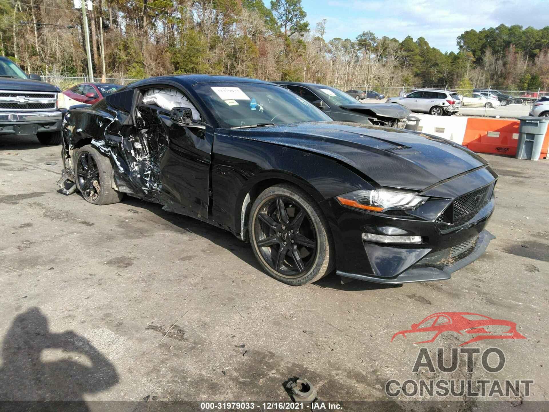 FORD MUSTANG 2018 - 1FA6P8CF7J5174856