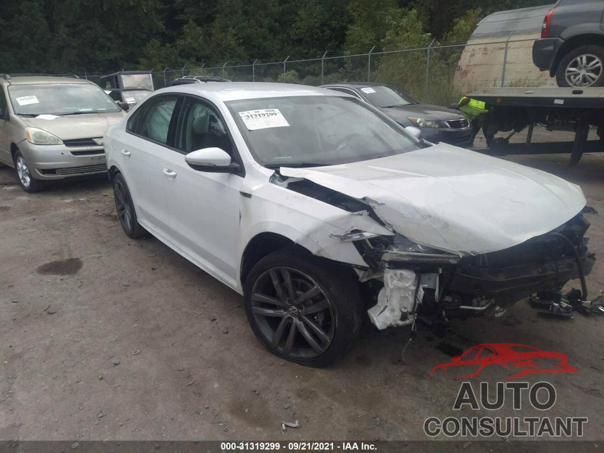 VOLKSWAGEN PASSAT 2018 - 1VWAA7A39JC038505