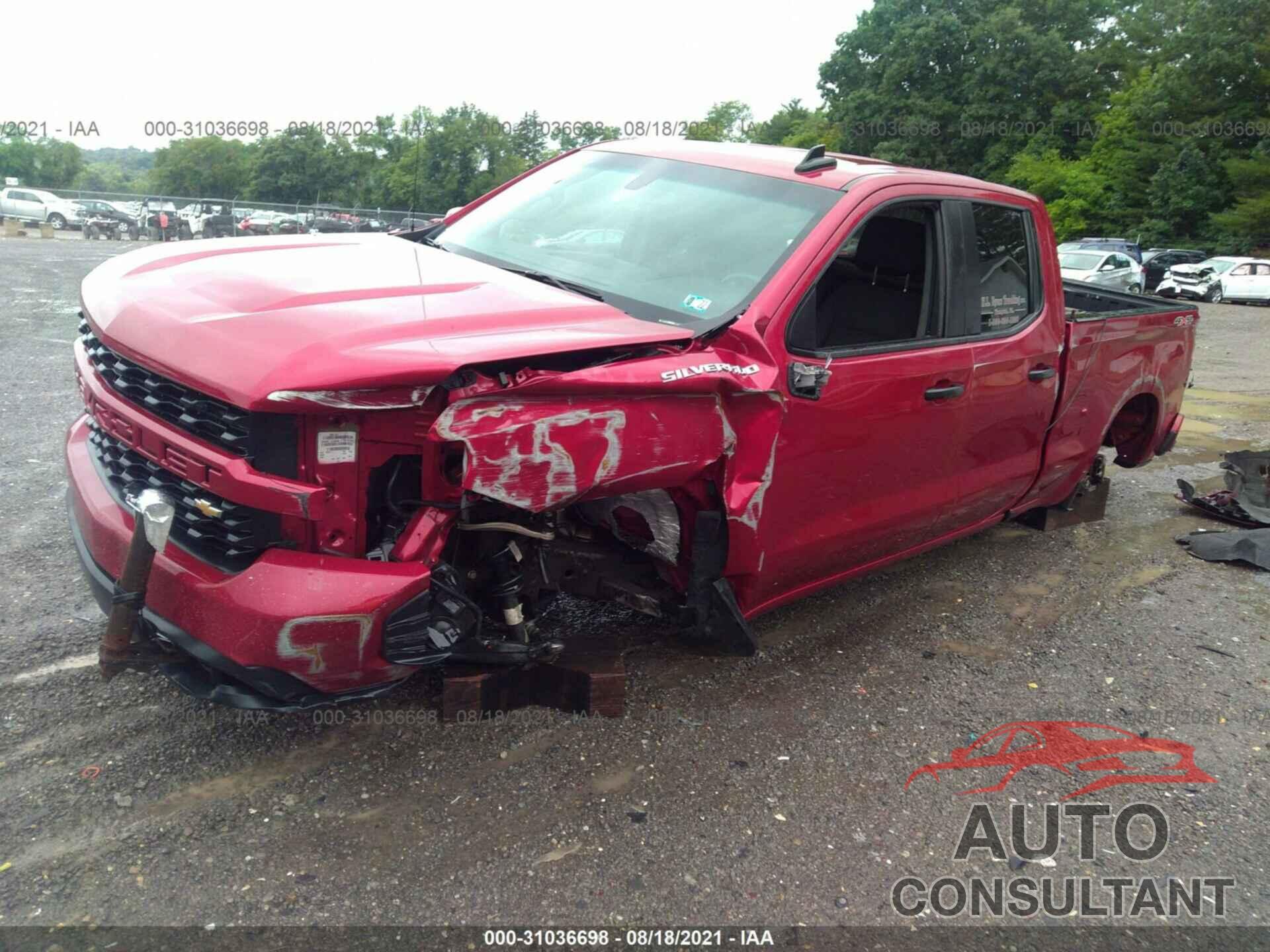 CHEVROLET SILVERADO 1500 2019 - 1GCRYBEF3KZ385528