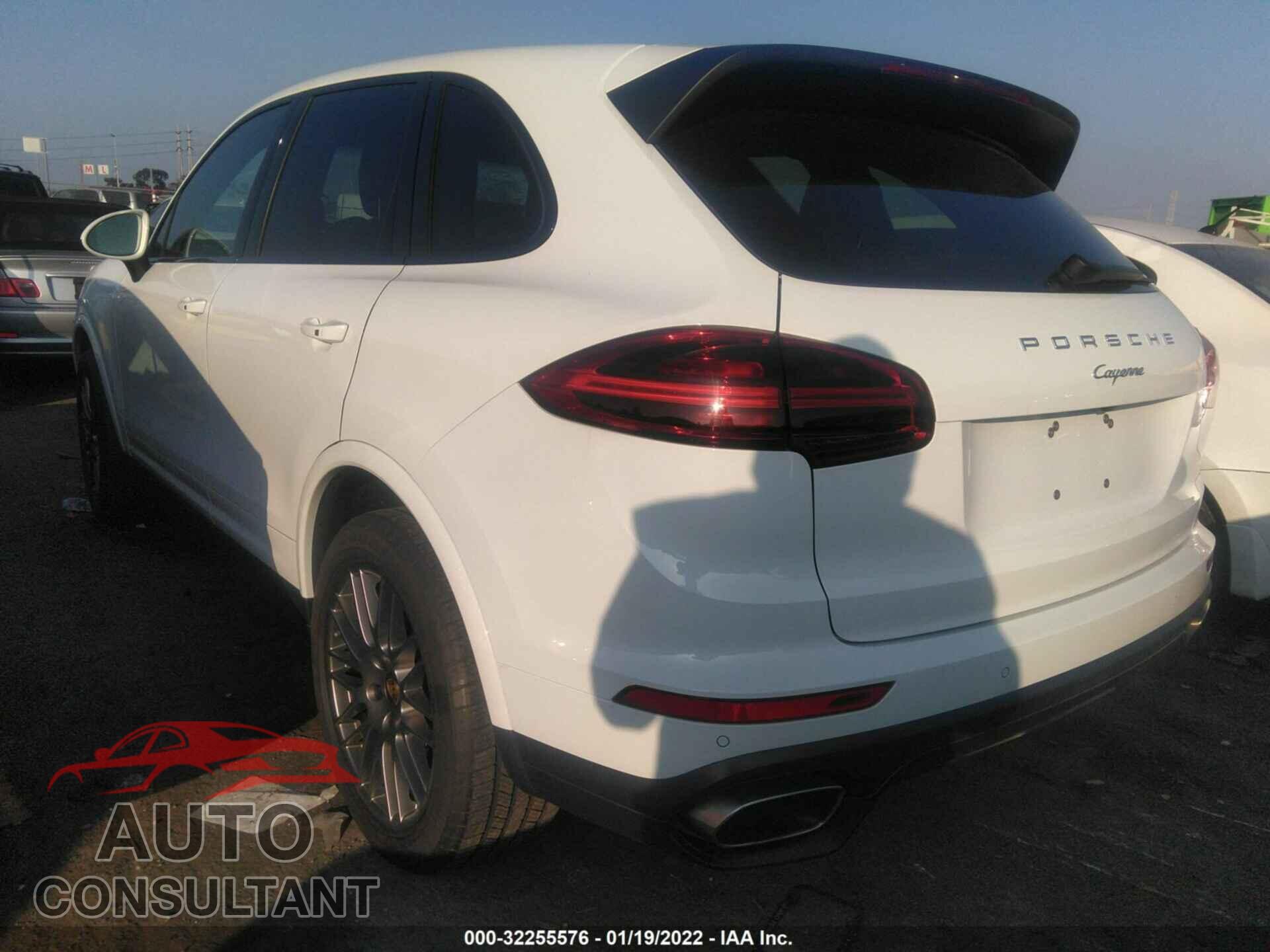 PORSCHE CAYENNE 2017 - WP1AA2A21HKA83398