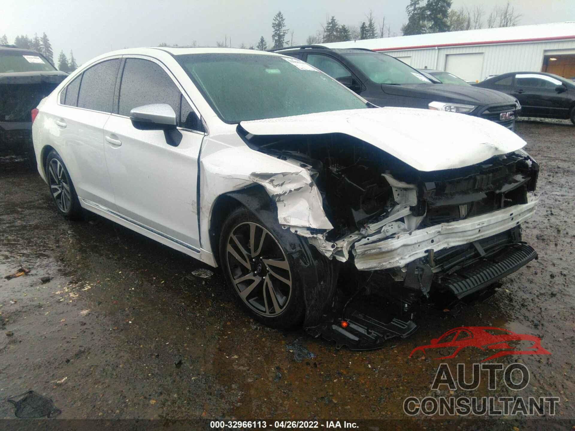 SUBARU LEGACY 2018 - 4S3BNAR63J3014188