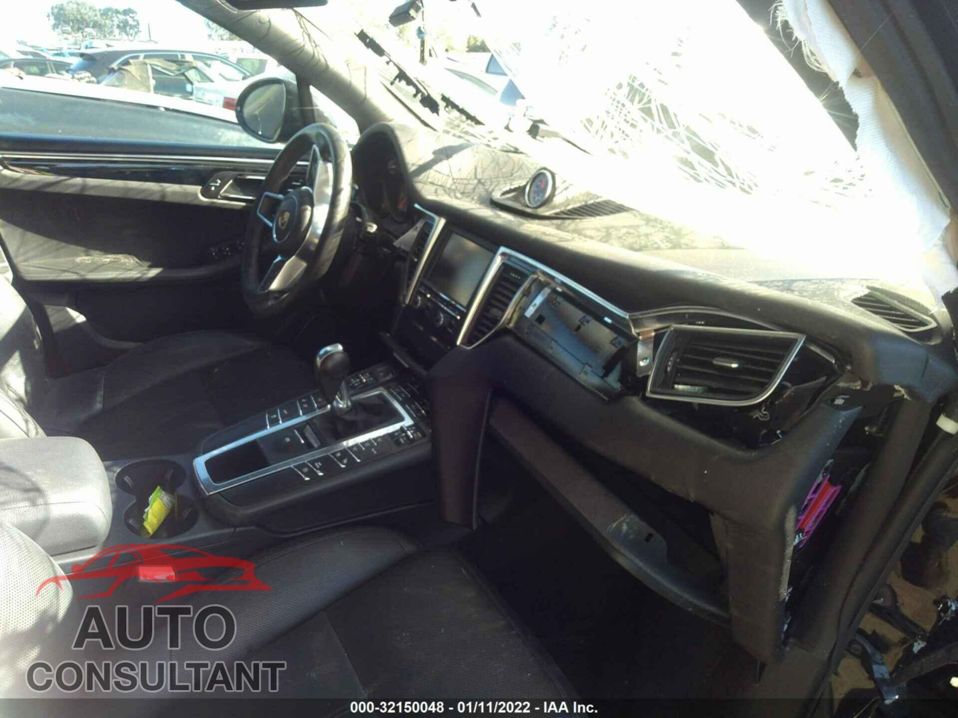 PORSCHE MACAN 2016 - WP1AB2A59GLB48403
