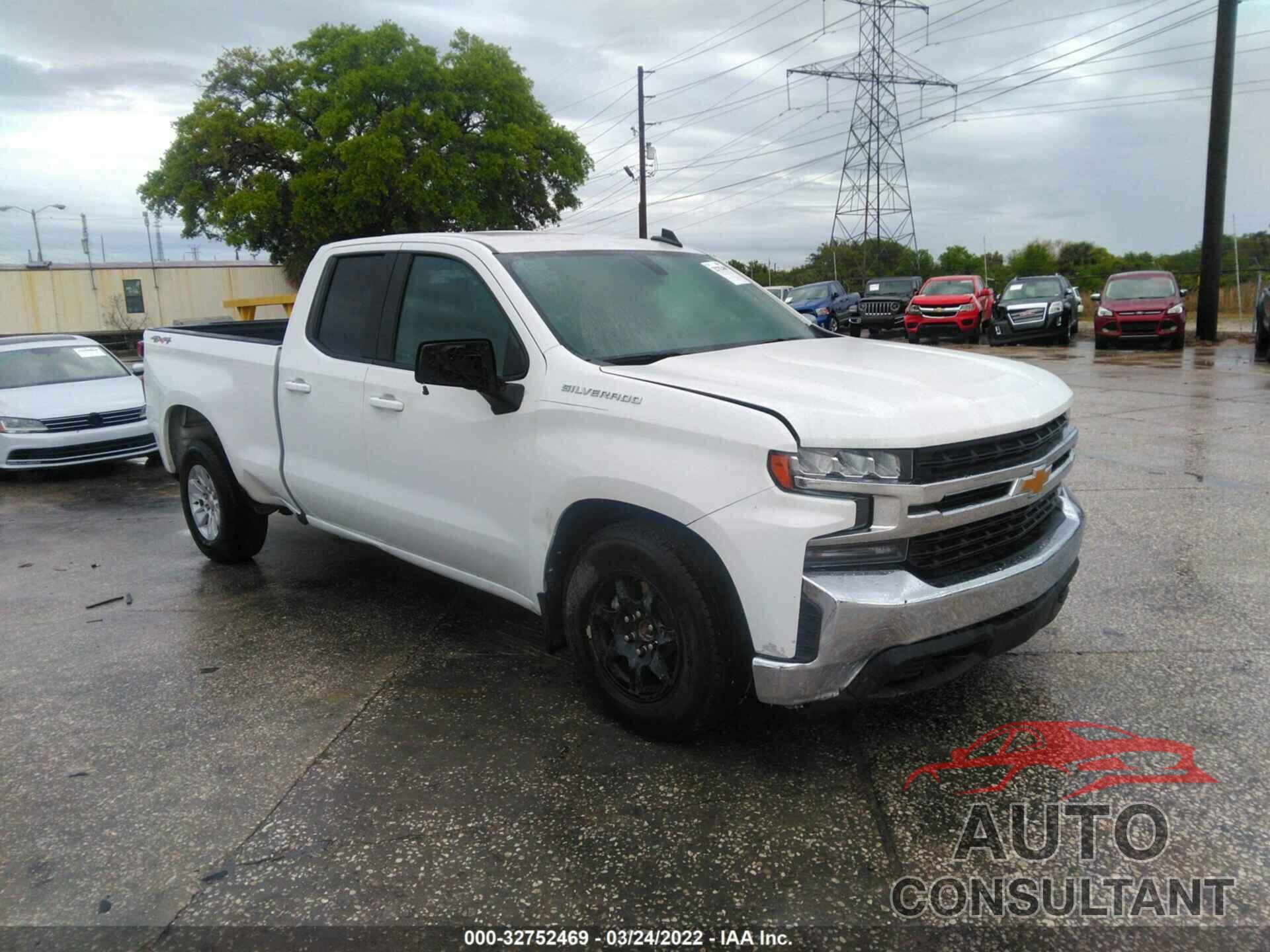 CHEVROLET SILVERADO 1500 2020 - 1GCRYDED9LZ237590