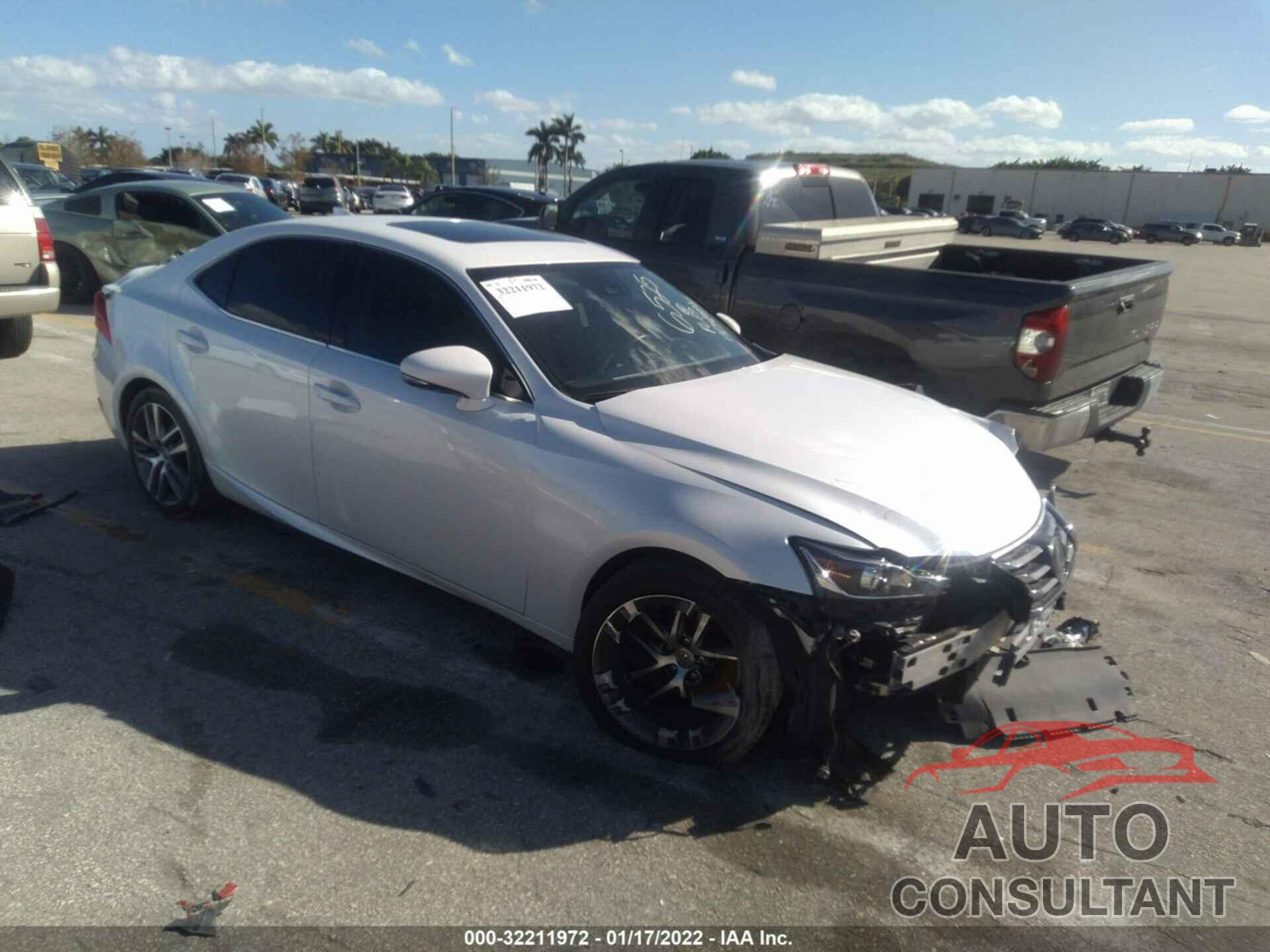 LEXUS IS 2019 - JTHBA1D23K5096525