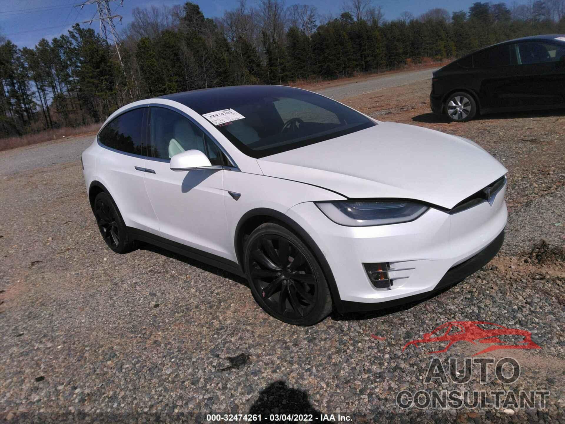 TESLA MODEL X 2018 - 5YJXCAE23JF099924