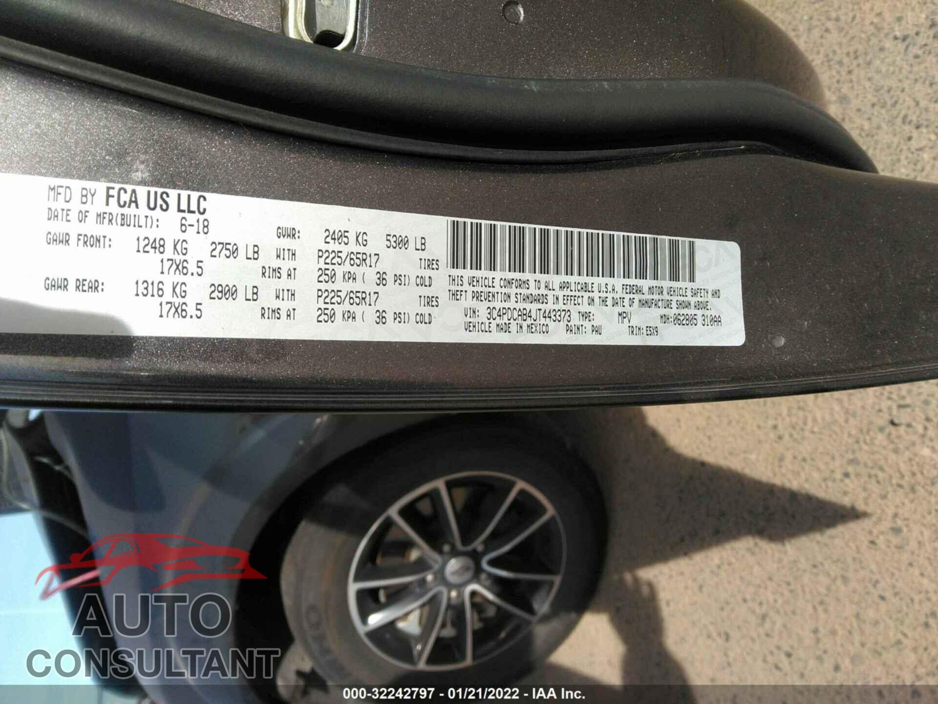 DODGE JOURNEY 2018 - 3C4PDCAB4JT443373