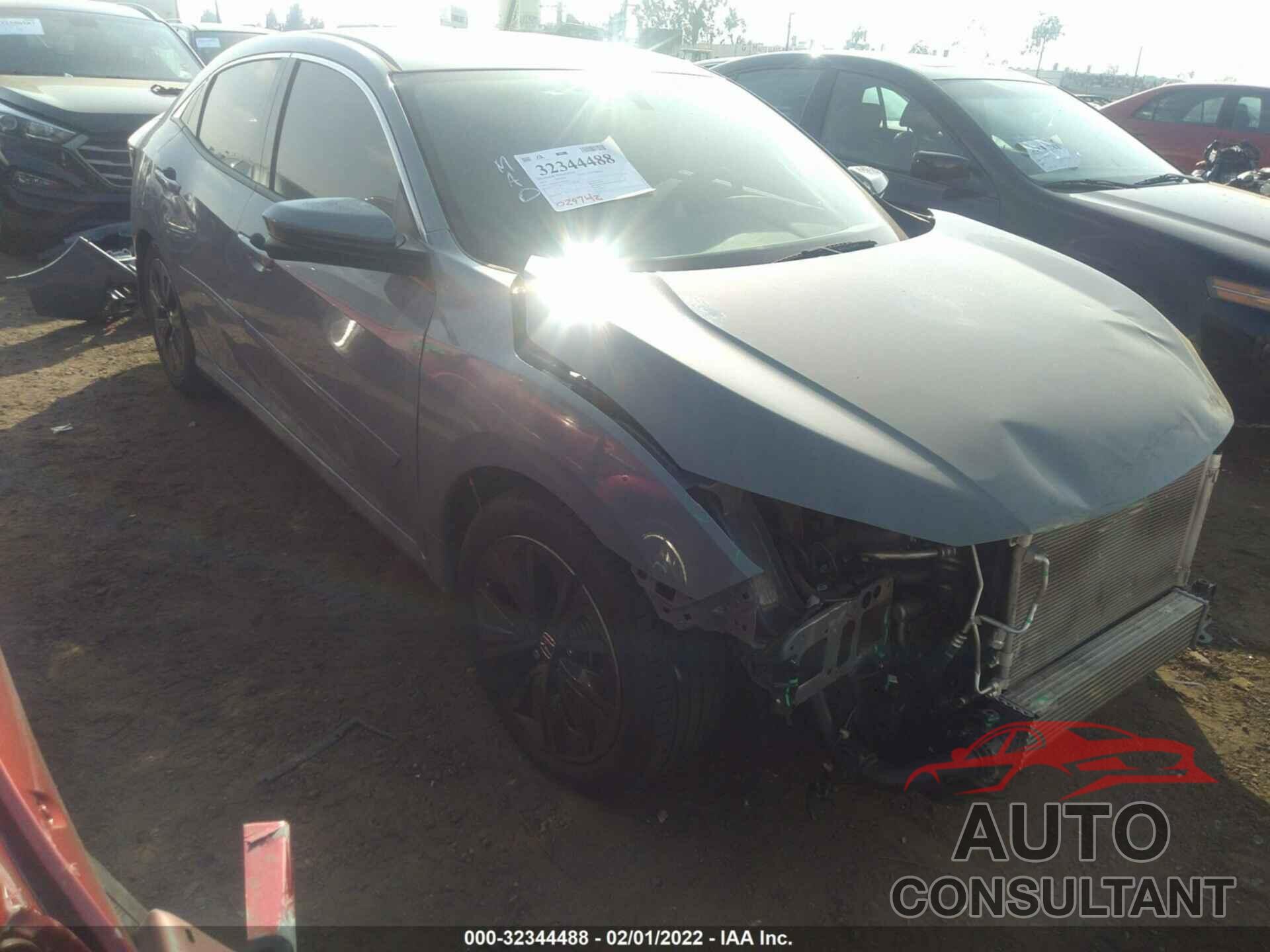 HONDA CIVIC HATCHBACK 2018 - SHHFK7H55JU418522