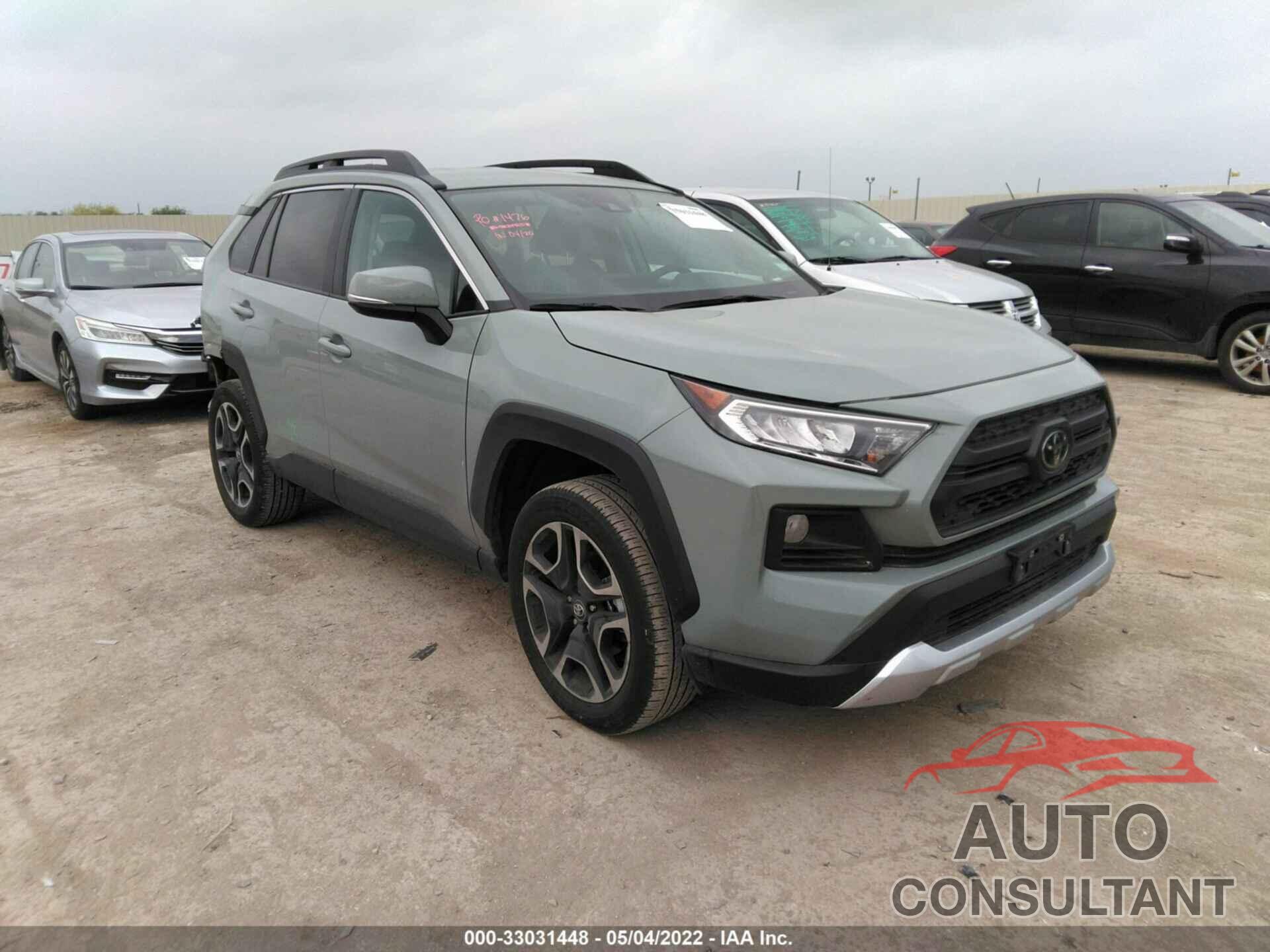 TOYOTA RAV4 2021 - 2T3J1RFV3MW156995