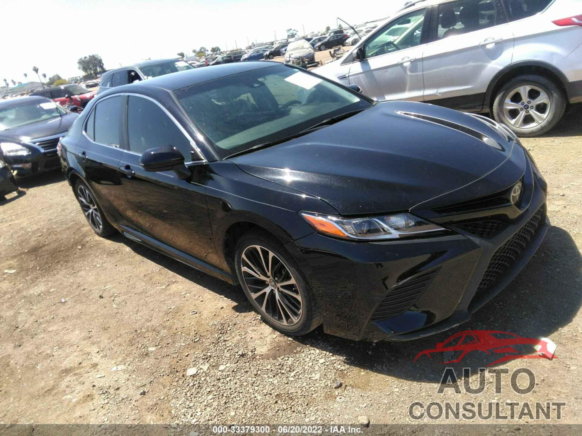 TOYOTA CAMRY 2018 - 4T1B11HK3JU630960