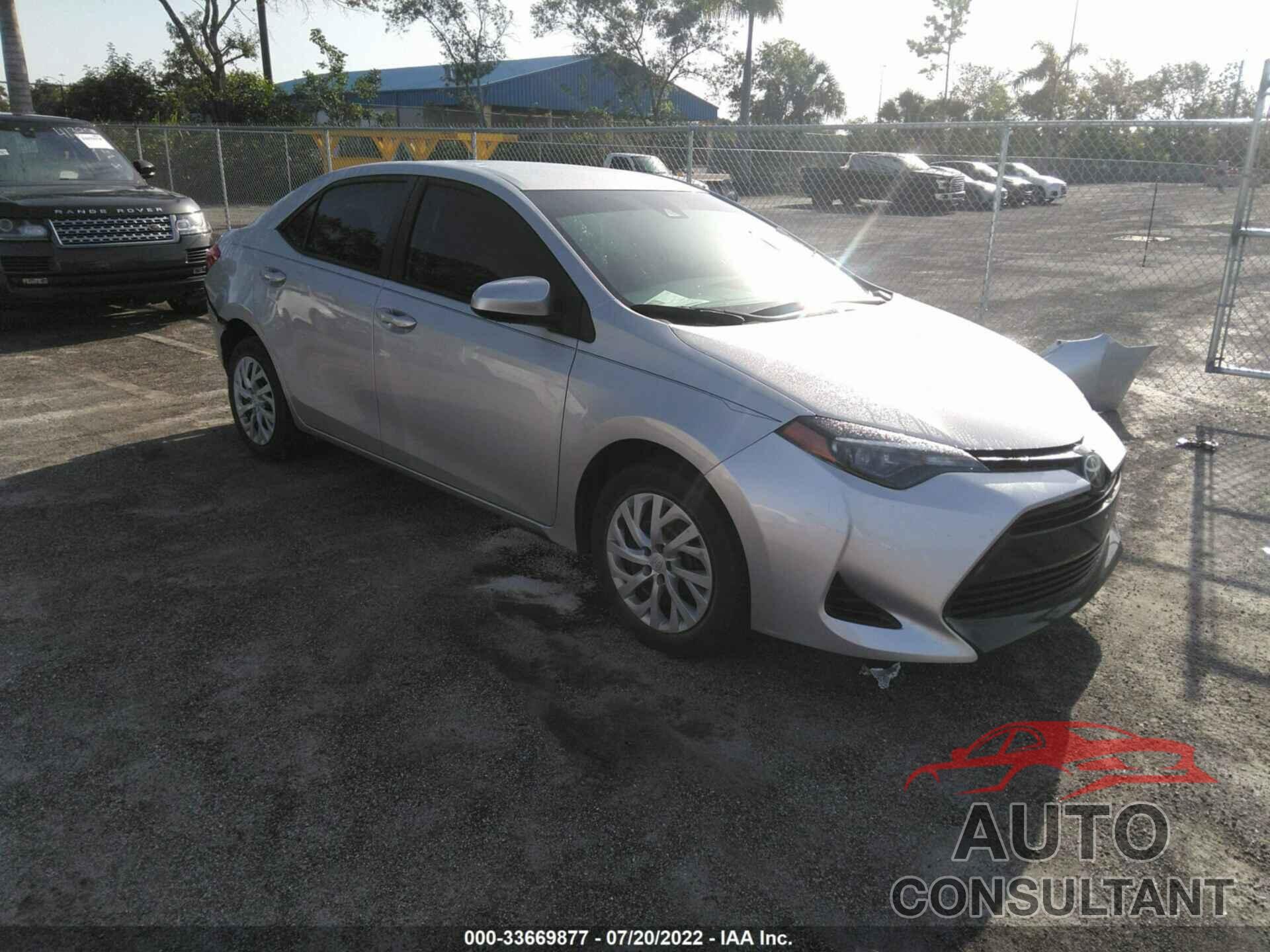 TOYOTA COROLLA 2018 - 5YFBURHE5JP774561