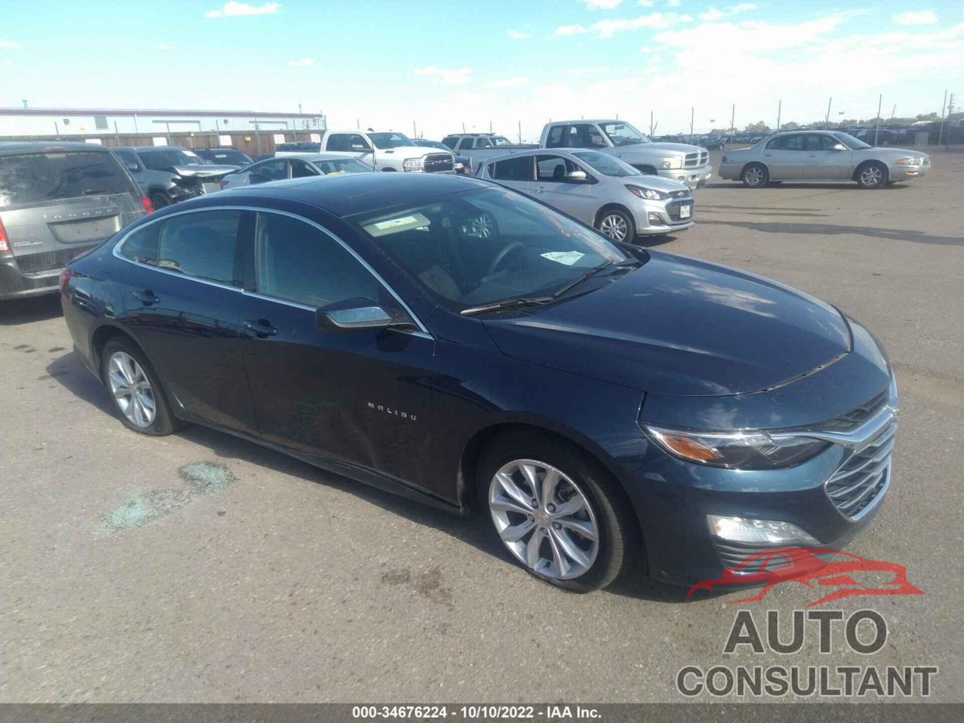CHEVROLET MALIBU 2022 - 1G1ZD5ST9NF138892