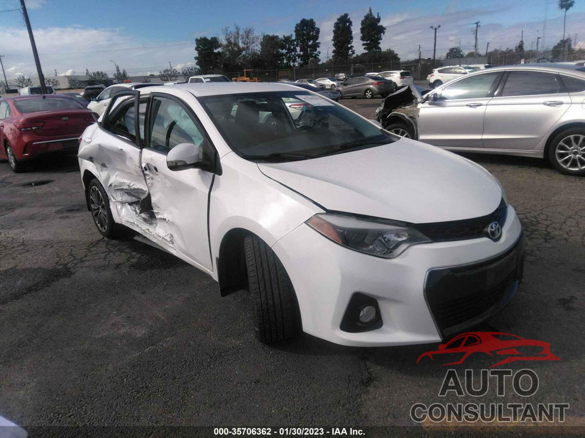 TOYOTA COROLLA 2015 - 5YFBURHE8FP279116