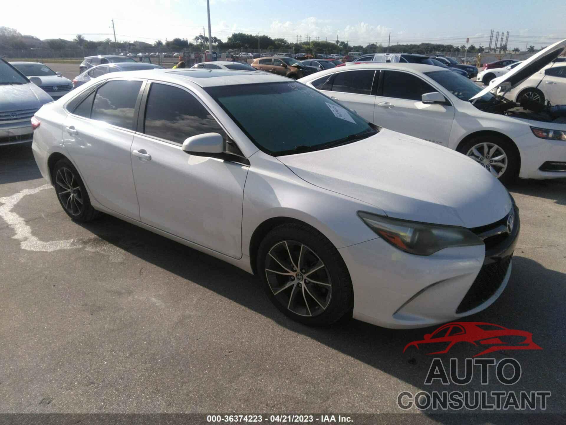 TOYOTA CAMRY 2016 - 4T1BF1FK8GU558490