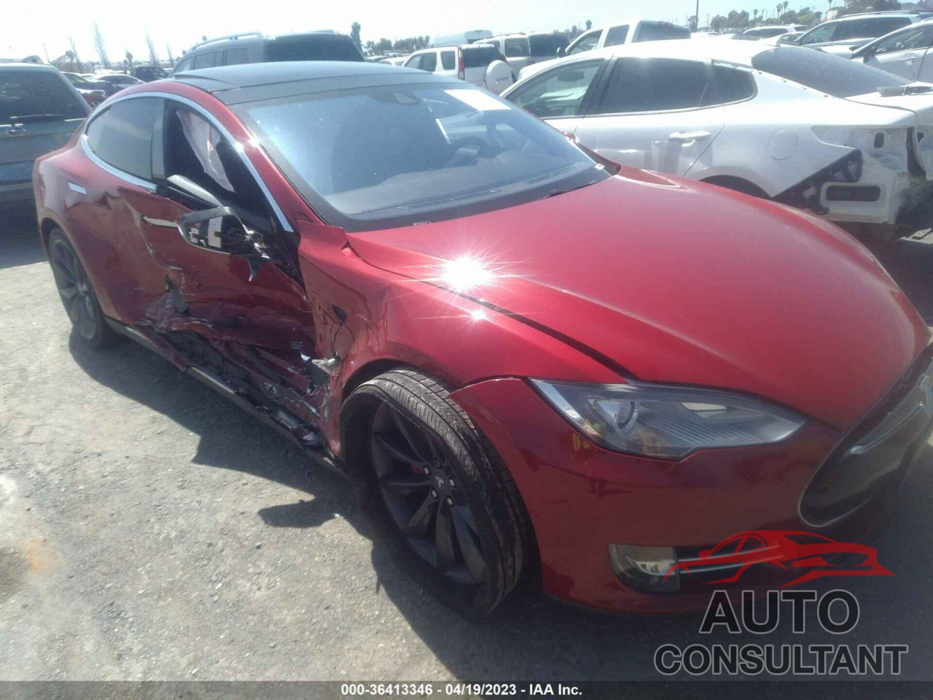 TESLA MODEL S 2015 - 5YJSA1E44FF104475