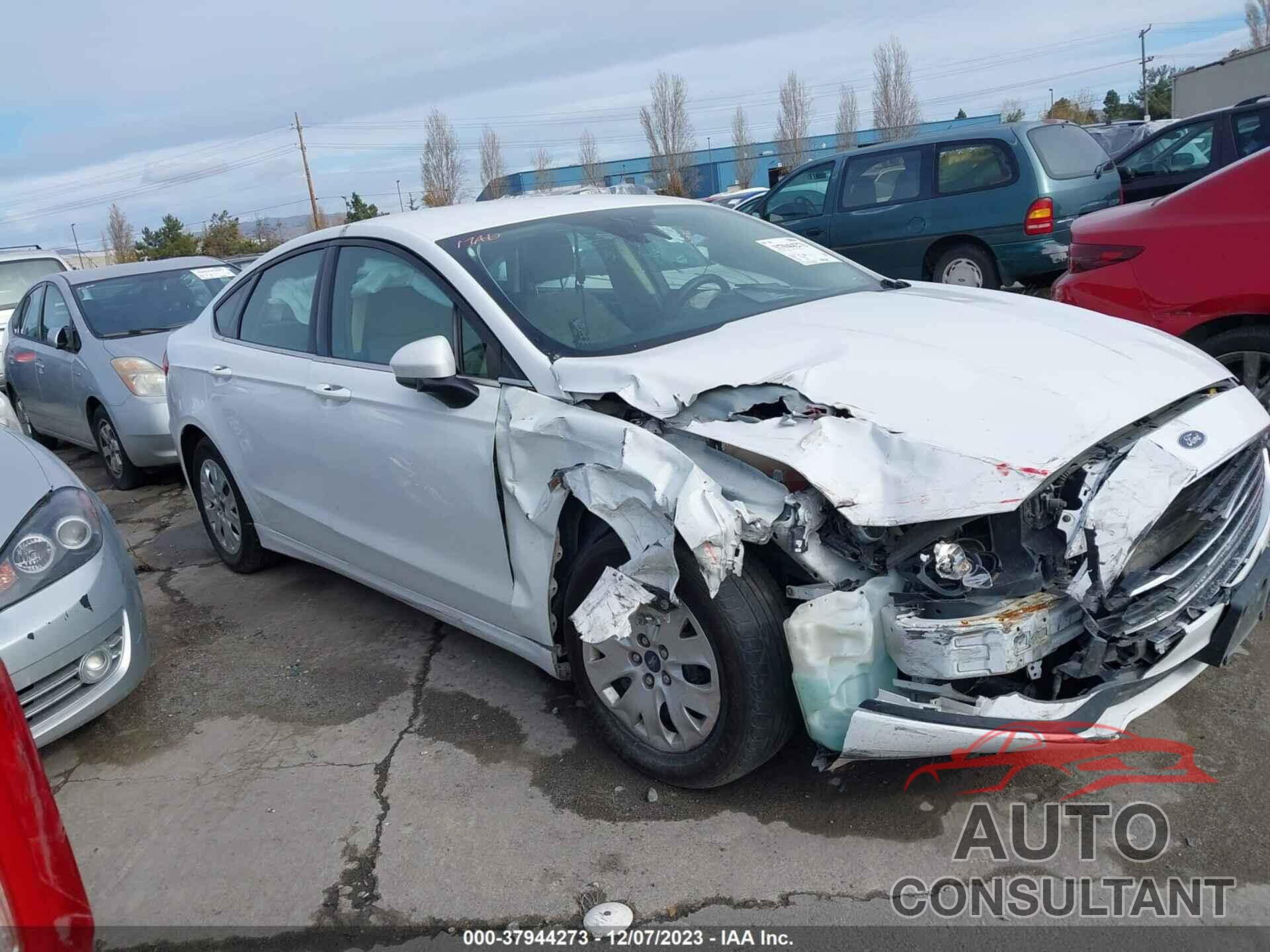 FORD FUSION 2019 - 3FA6P0G73KR277131