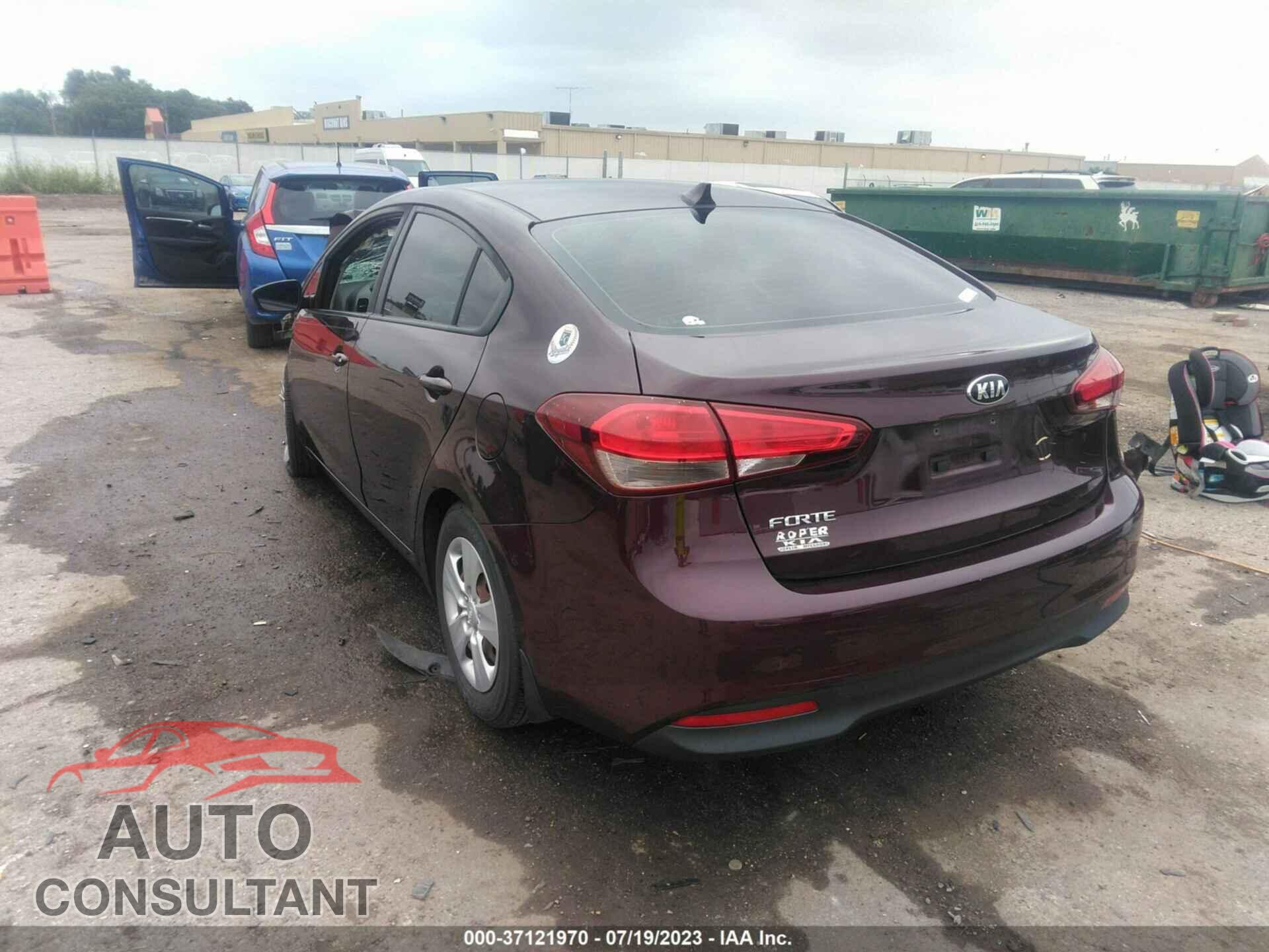 KIA FORTE 2017 - 3KPFK4A71HE102403