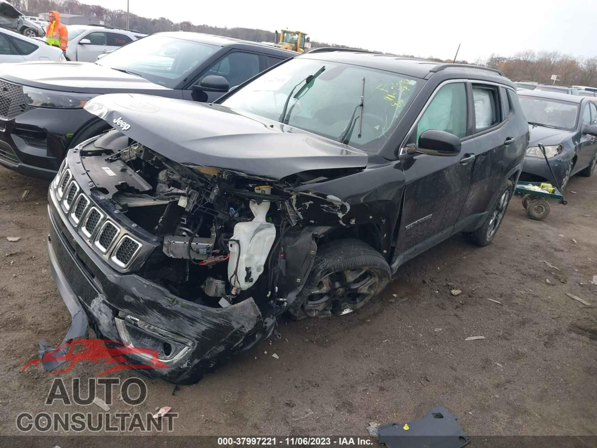 JEEP COMPASS 2018 - 3C4NJDCB9JT501075