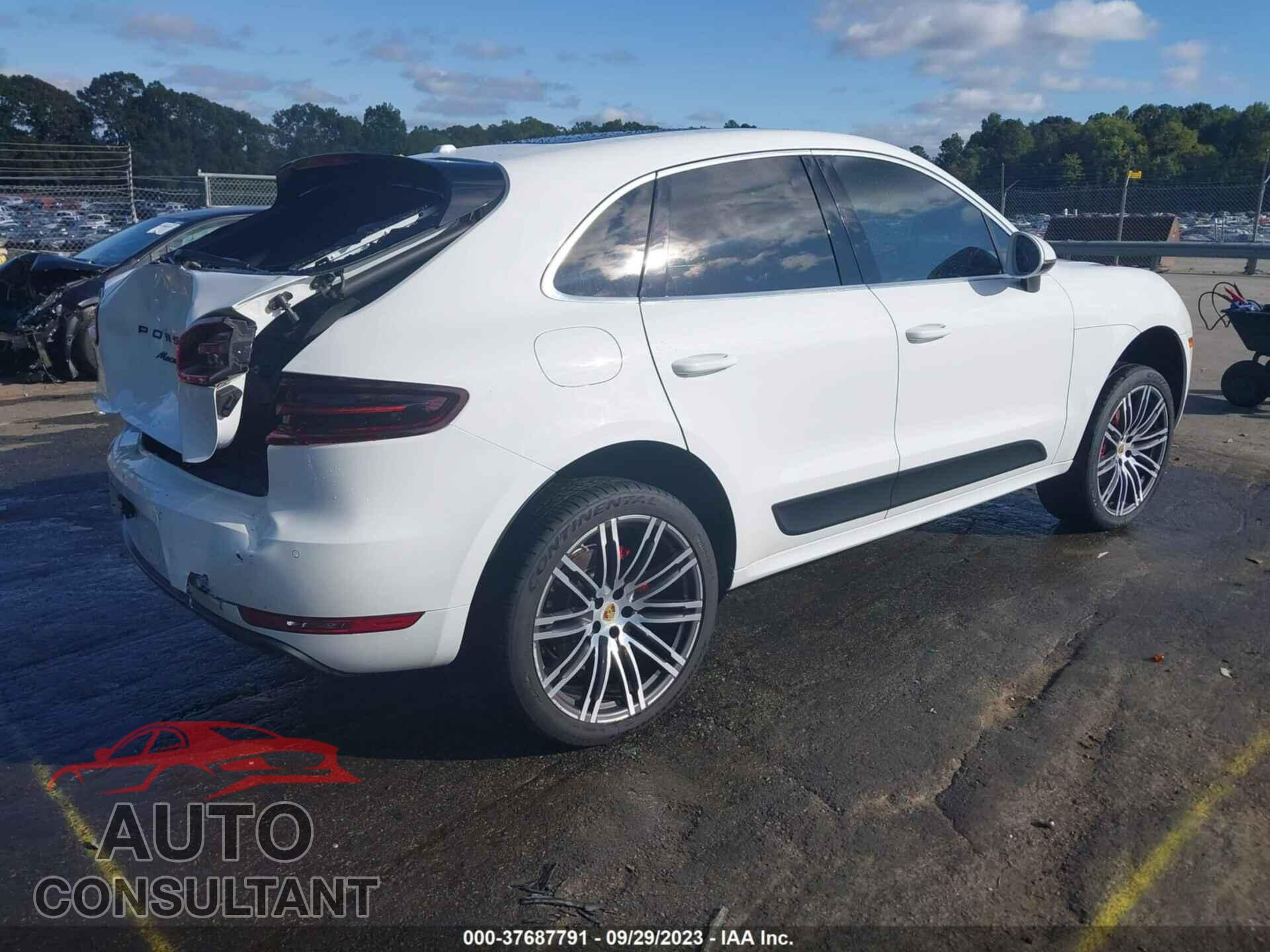 PORSCHE MACAN 2017 - WP1AG2A5XHLB52401