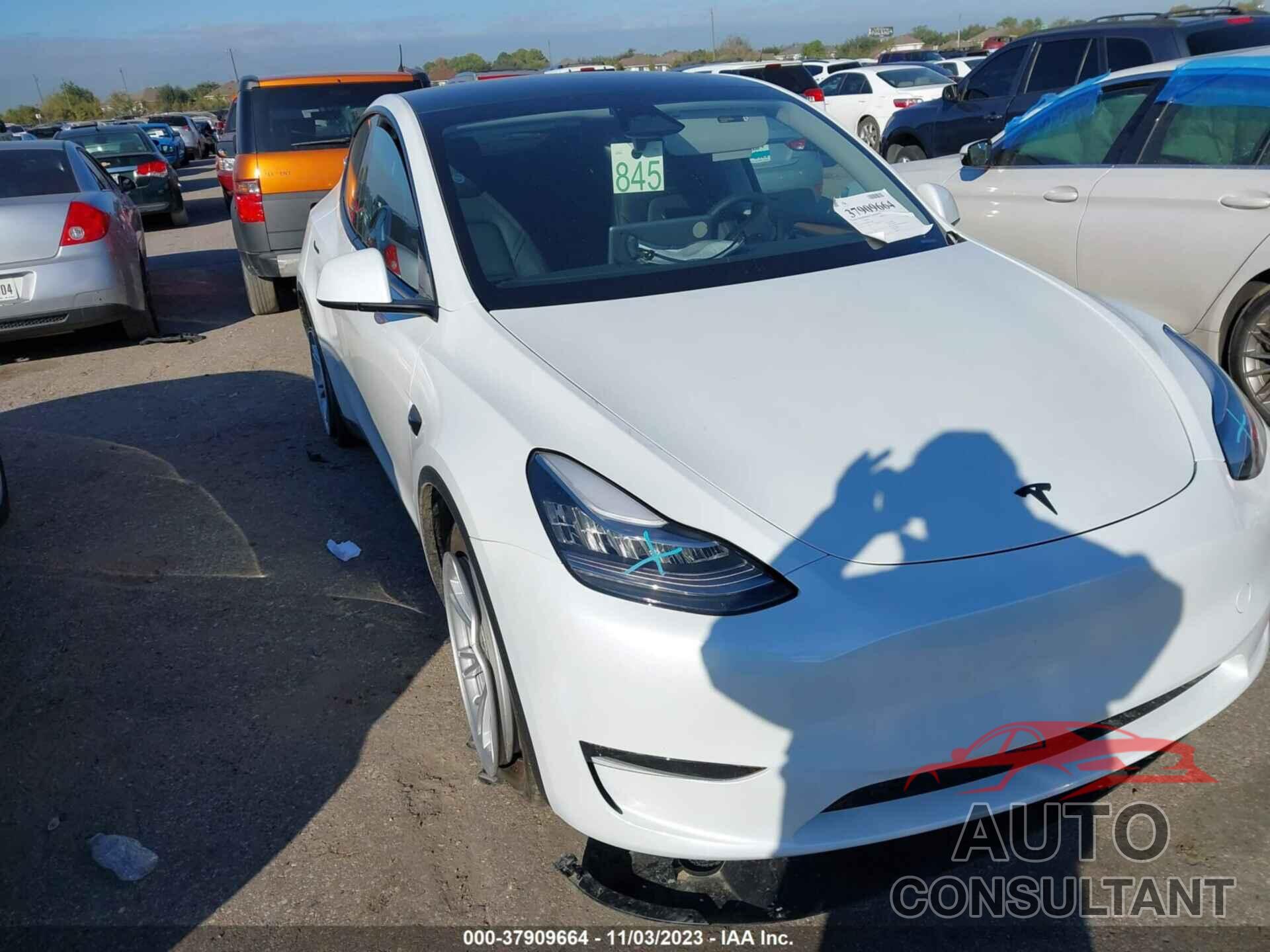 TESLA MODEL Y 2023 - 7SAYGDEE0PA157839