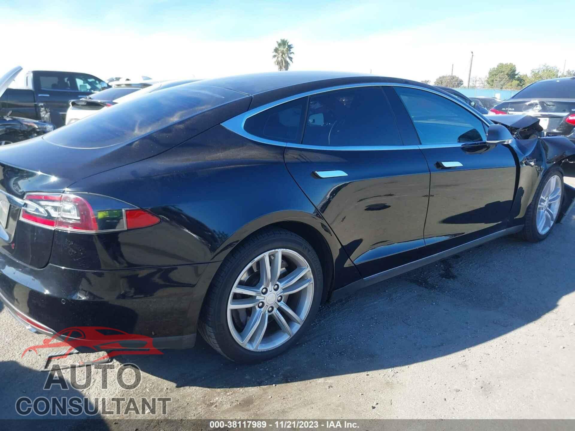TESLA MODEL S 2015 - 5YJSA1E23FF106121