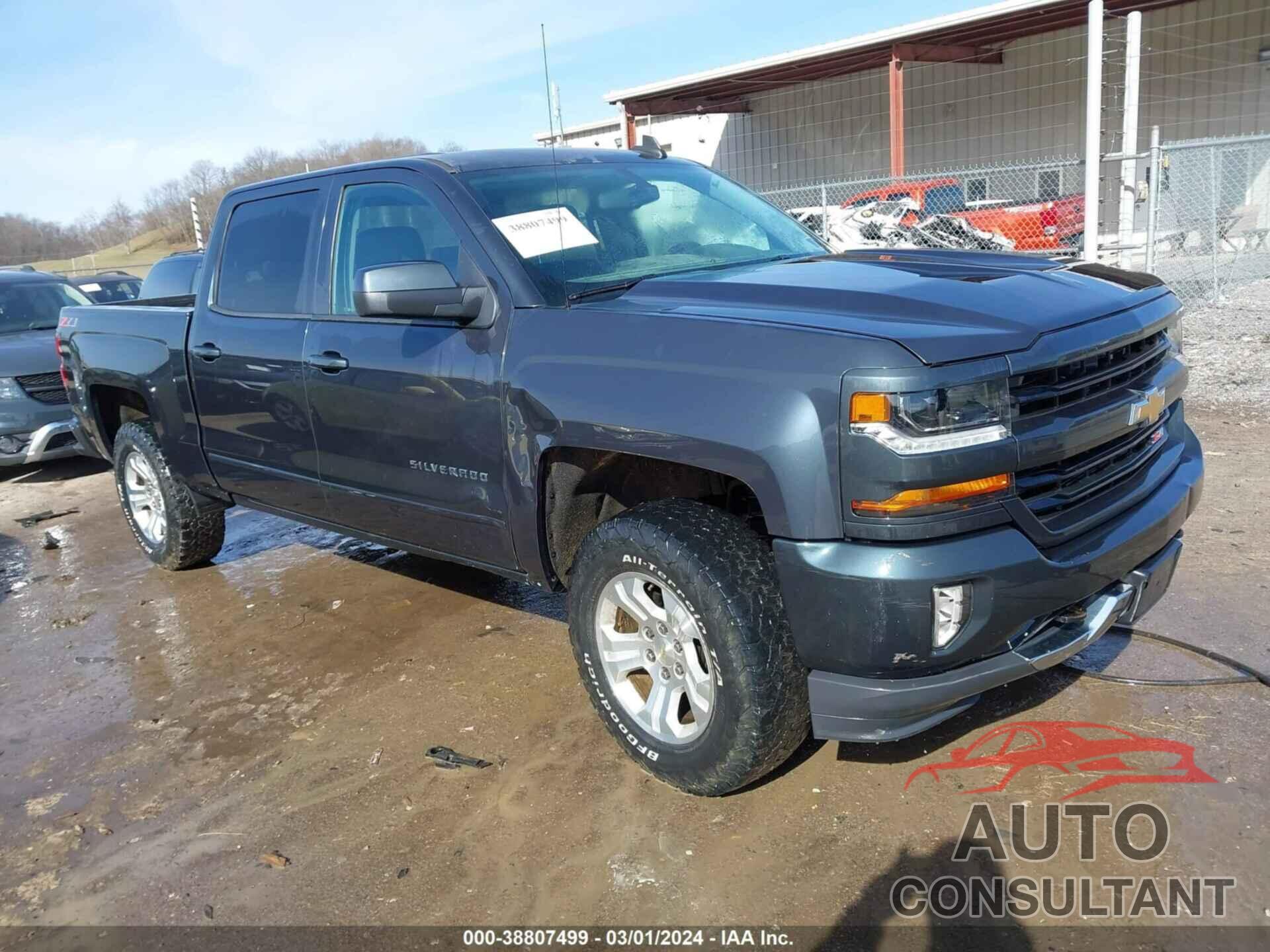 CHEVROLET SILVERADO 1500 2018 - 3GCUKREC5JG114849