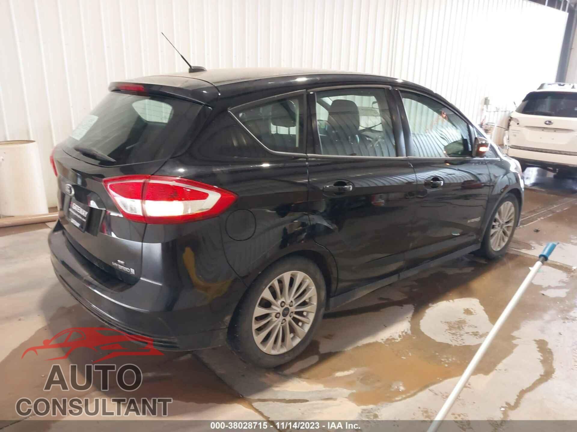 FORD C-MAX HYBRID 2017 - 1FADP5AU7HL107249