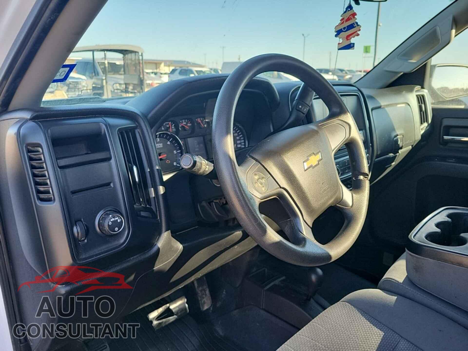 CHEVROLET SILVERADO 1500 2017 - 1GCNKNEC3HZ309727