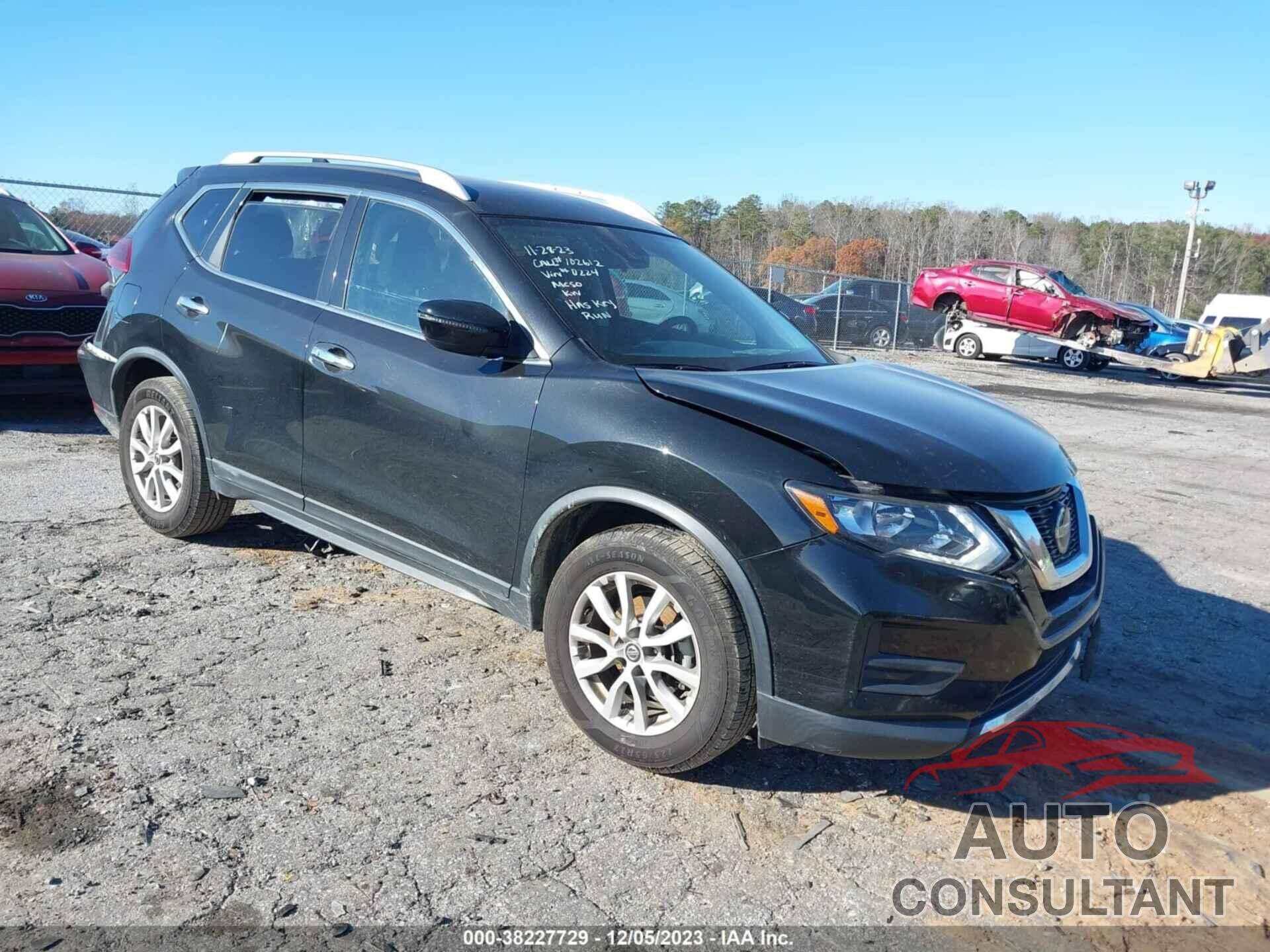 NISSAN ROGUE 2019 - KNMAT2MT4KP520224