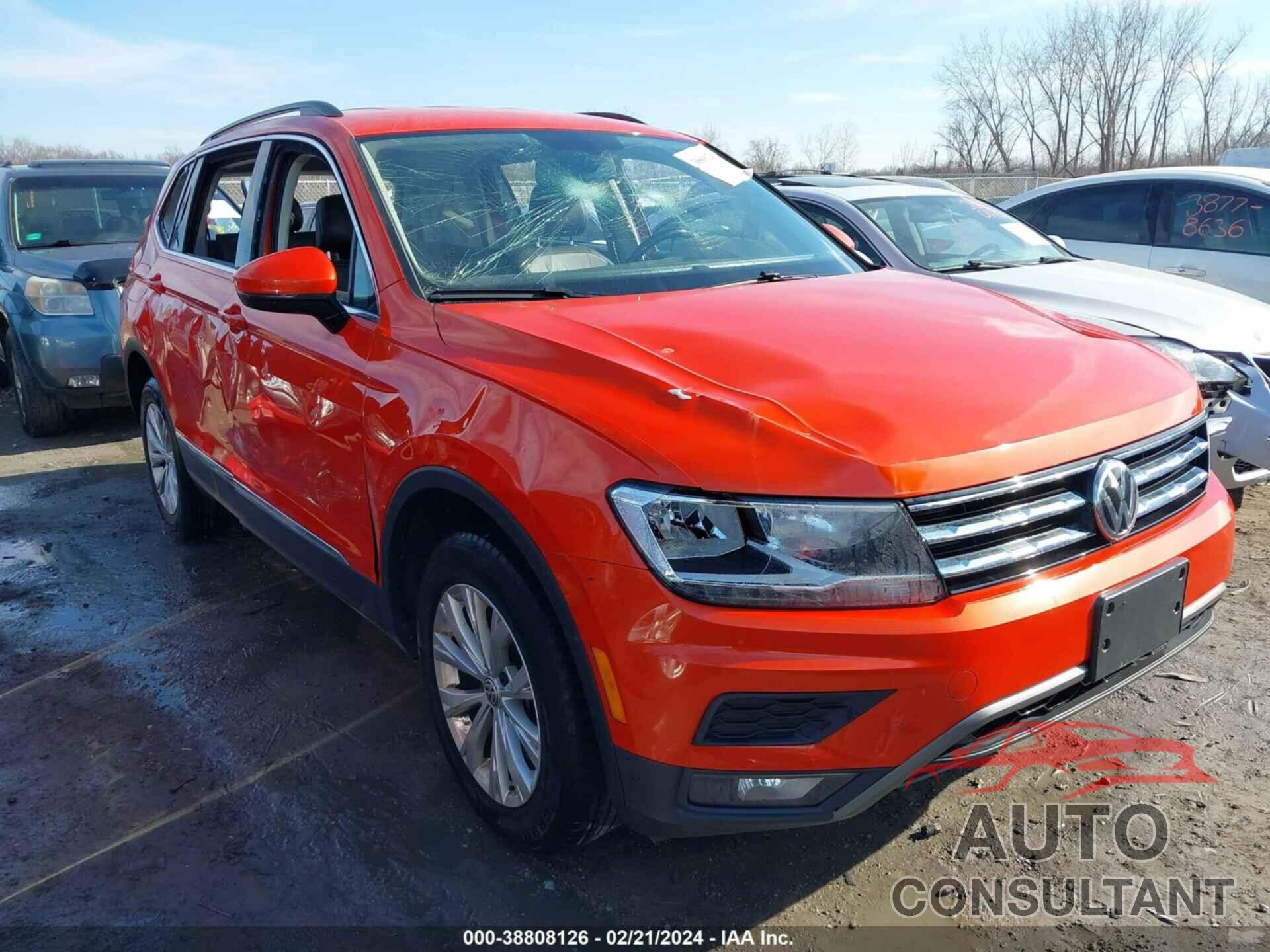 VOLKSWAGEN TIGUAN 2018 - 3VV3B7AX1JM021113