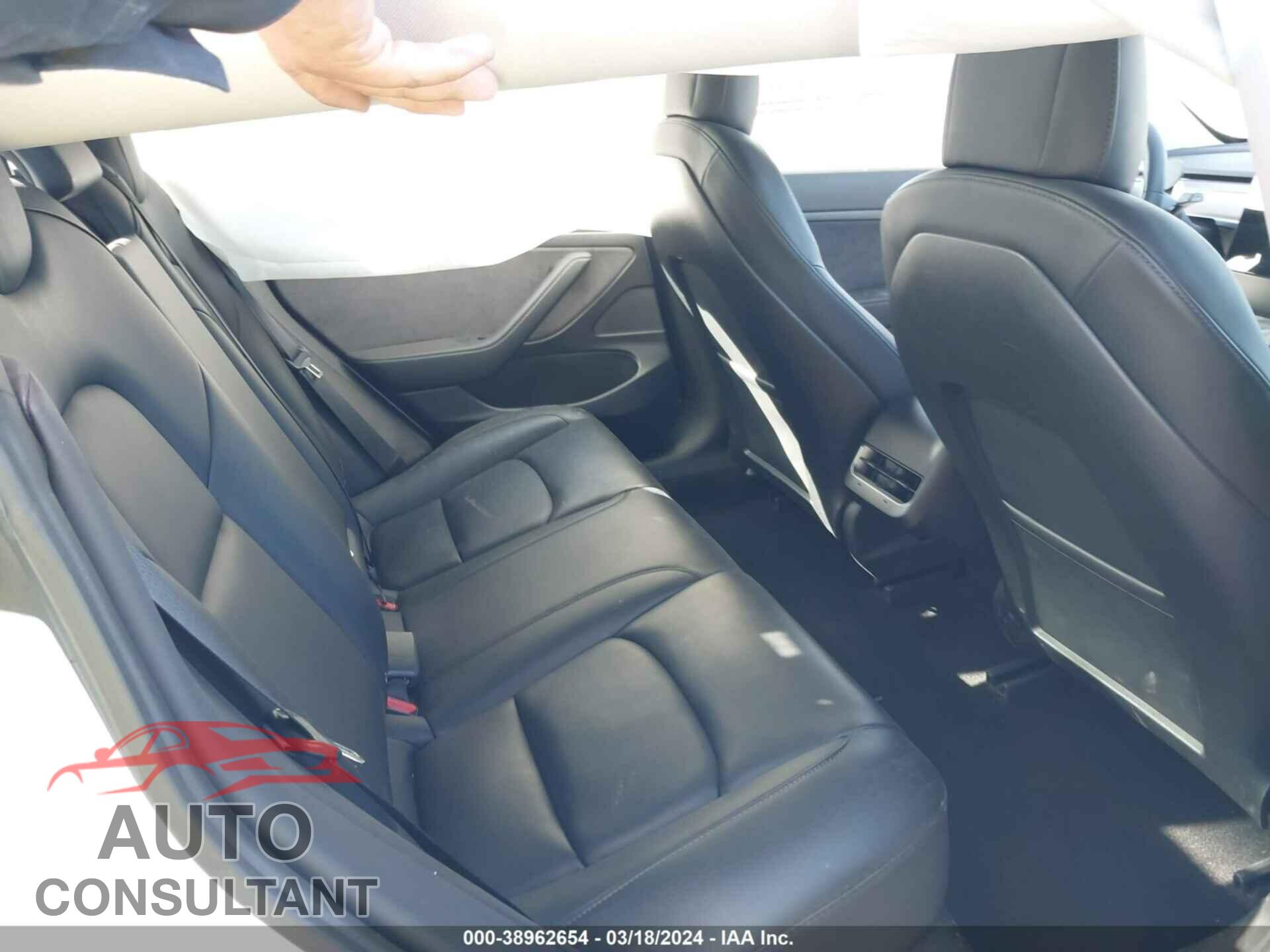 TESLA MODEL 3 2021 - 5YJ3E1EA2MF923223