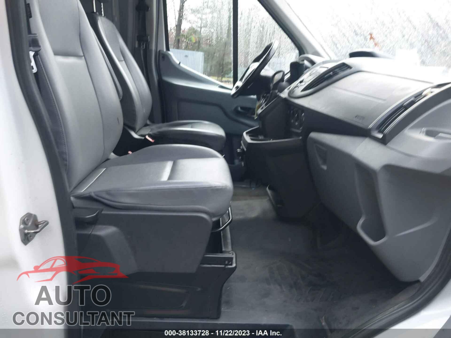 FORD TRANSIT-250 2017 - 1FTYR3XM5HKB22310