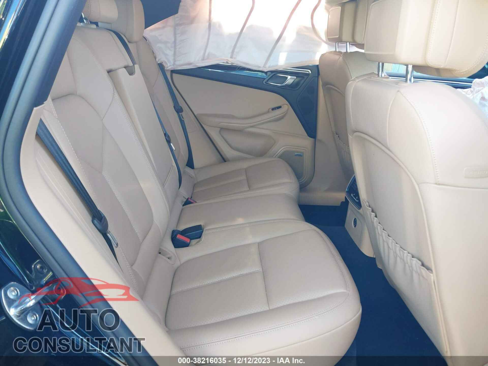 PORSCHE MACAN 2018 - WP1AA2A56JLB17913