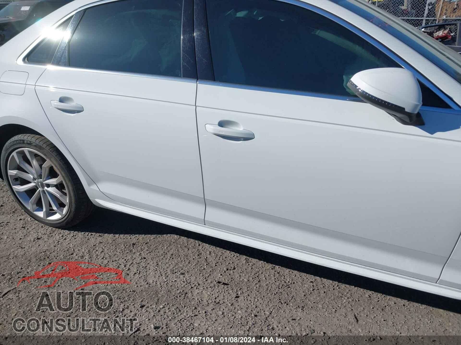 AUDI A4 2019 - WAUENBF43KN018458