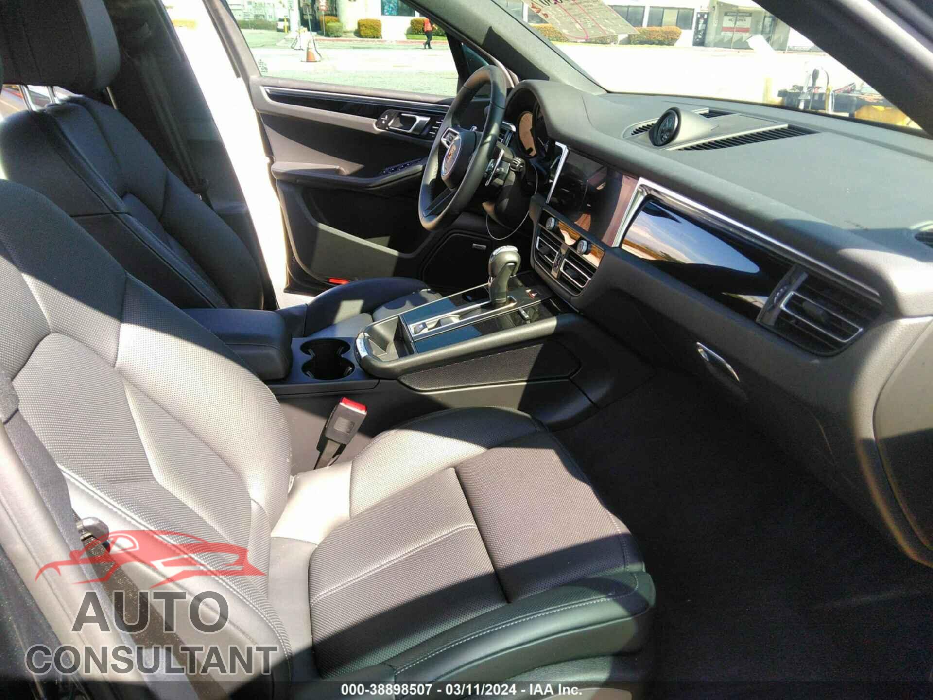 PORSCHE MACAN 2023 - WP1AA2A57PLB21302