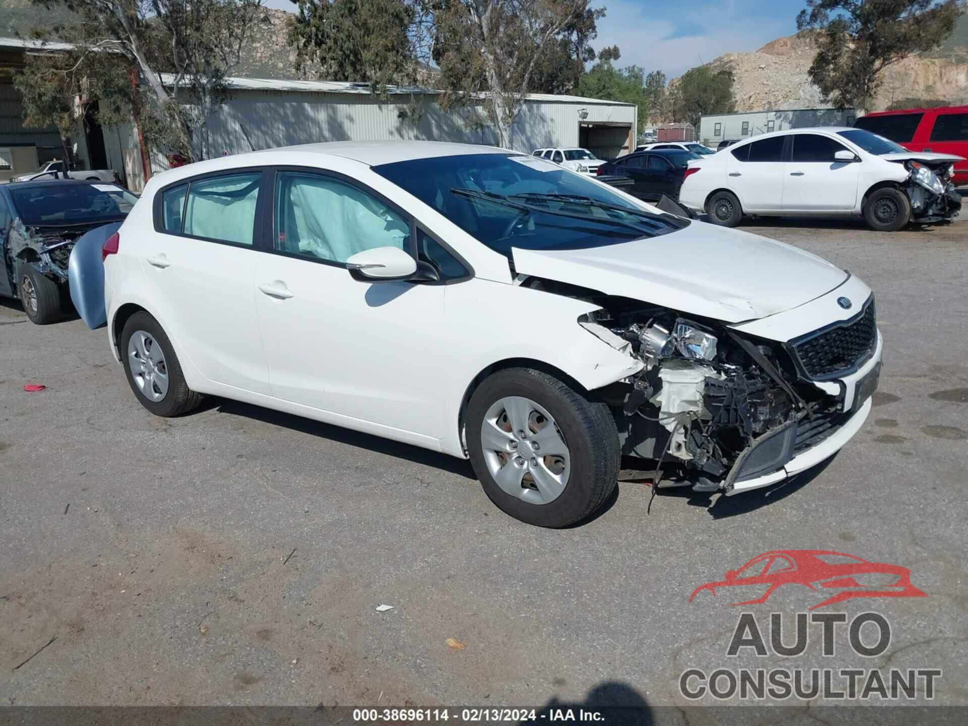 KIA FORTE 2017 - KNAFK5A80H5684081