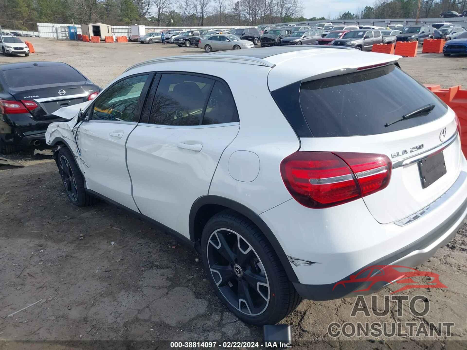 MERCEDES-BENZ GLA 250 2019 - WDCTG4EB1KU004445