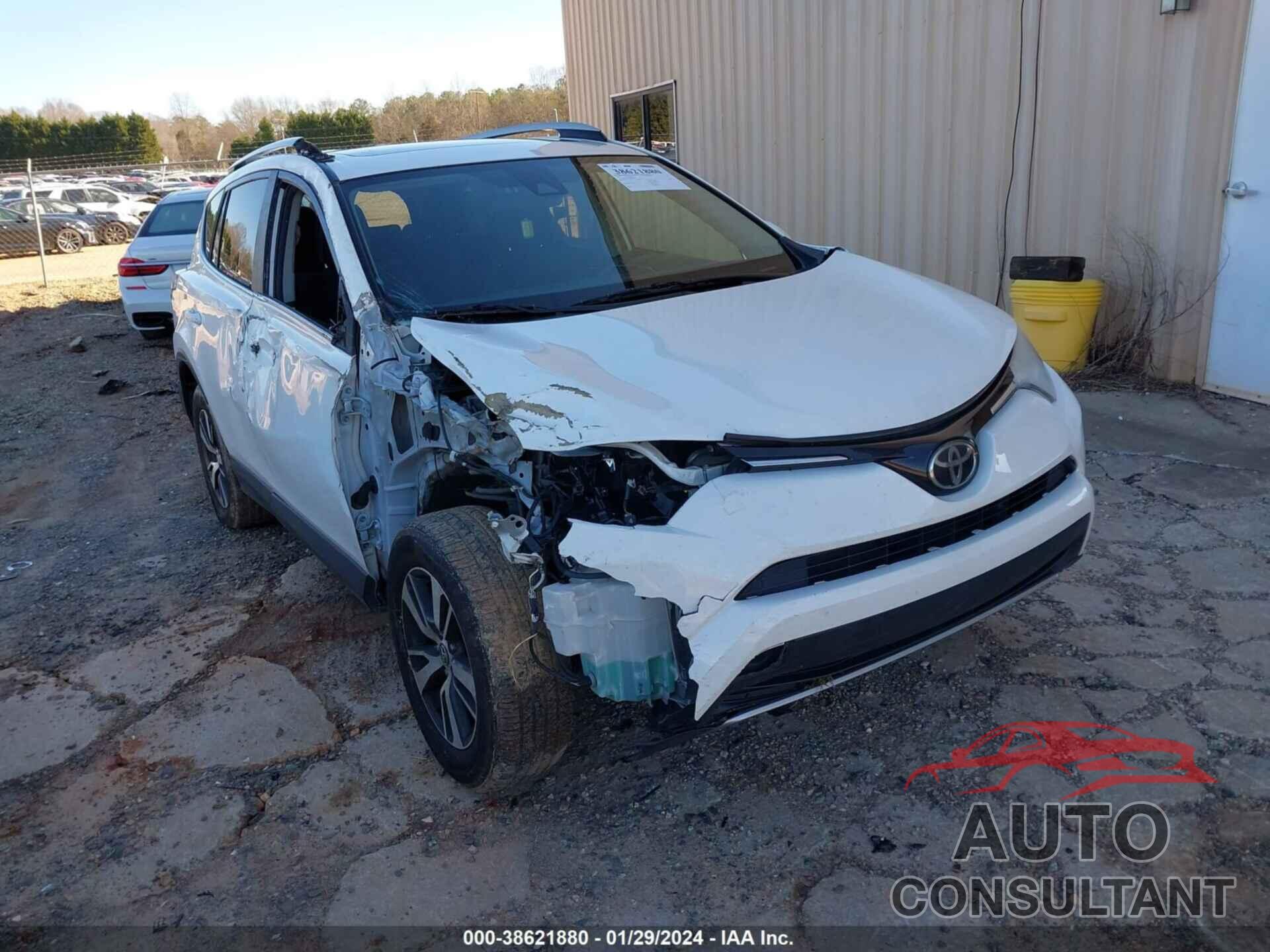 TOYOTA RAV4 2017 - JTMWFREV8HJ705507