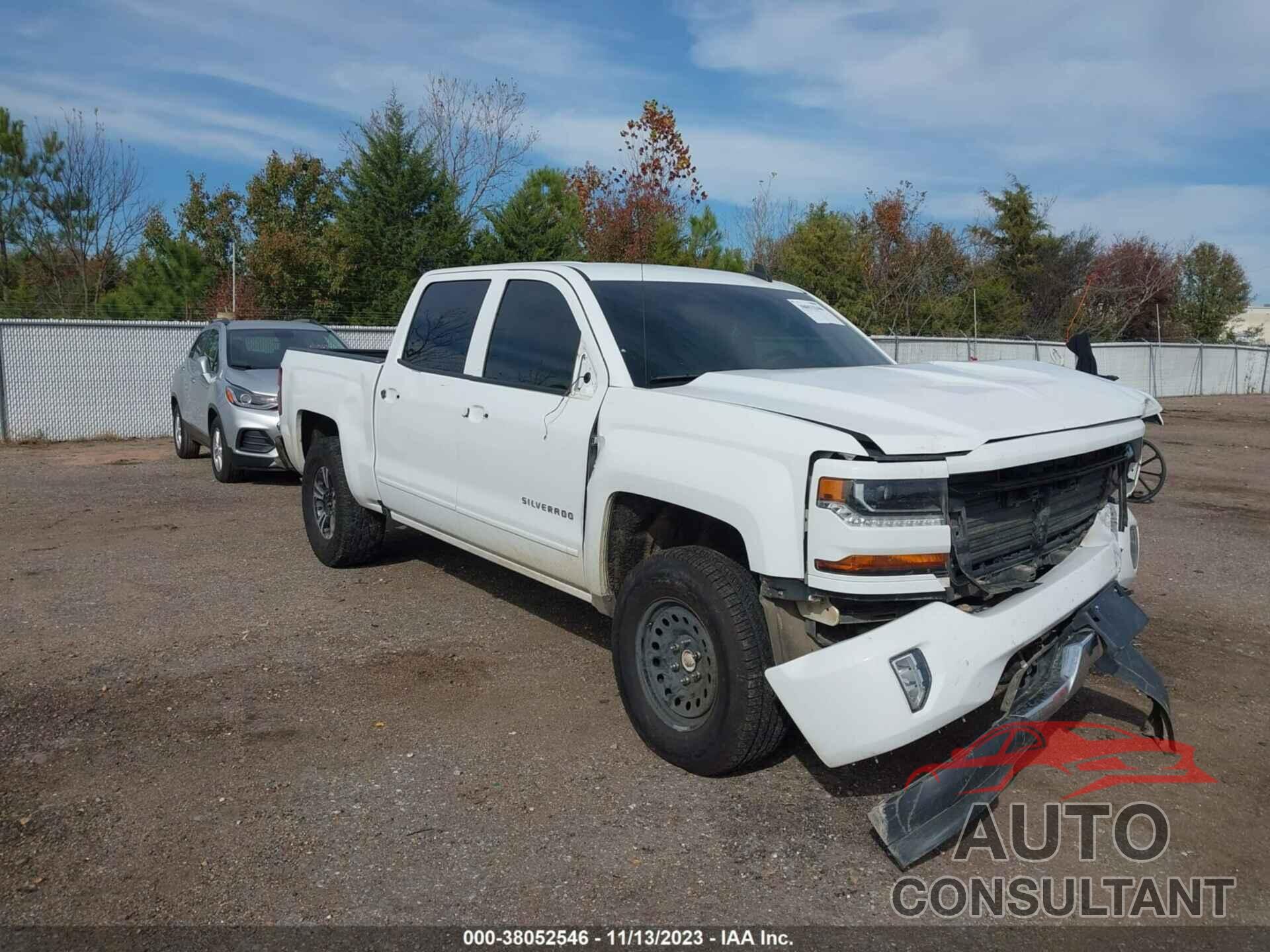 CHEVROLET SILVERADO 1500 2018 - 3GCUKREC4JG242158