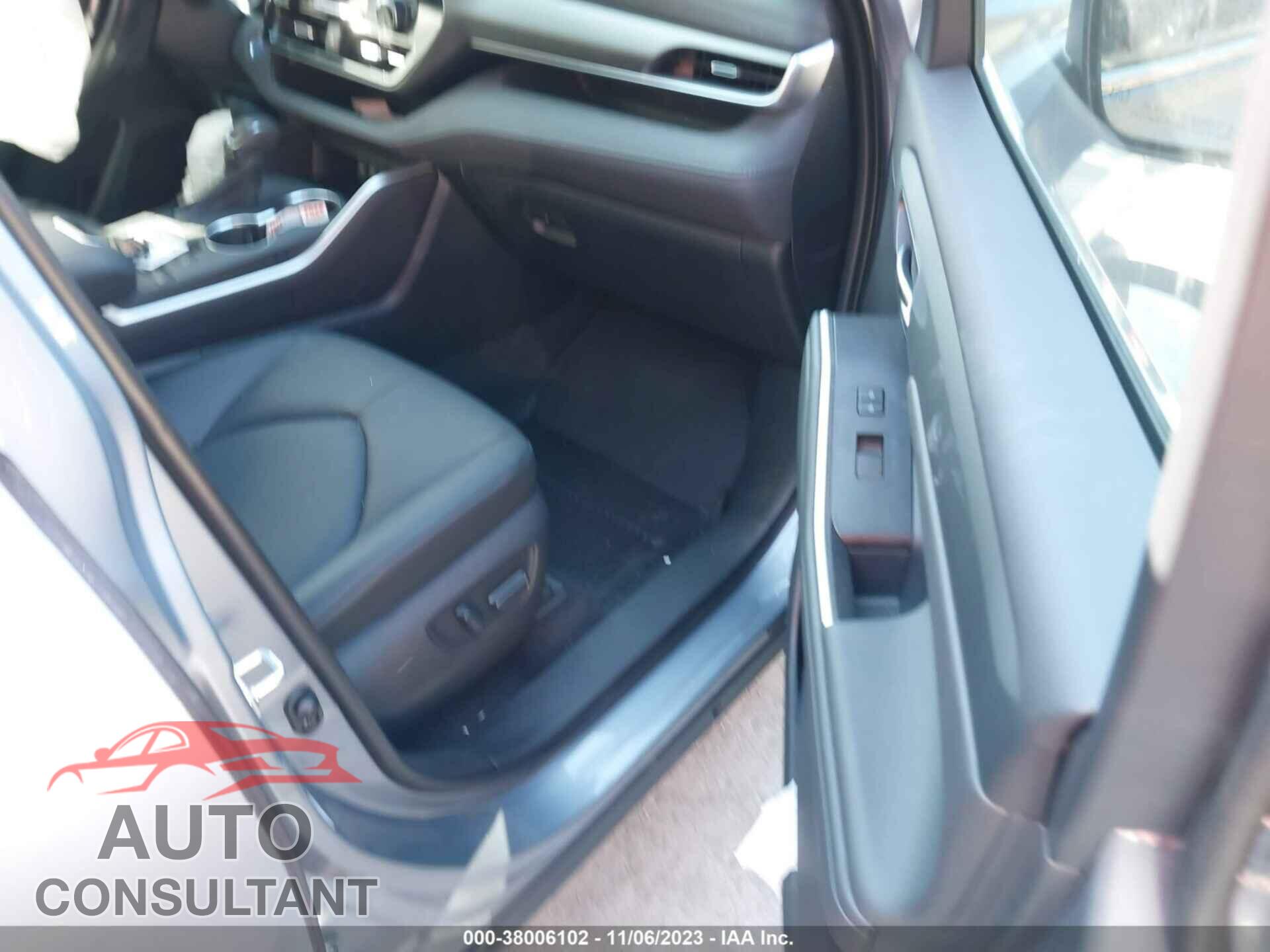 TOYOTA HIGHLANDER 2021 - 5TDGBRCH2MS064672