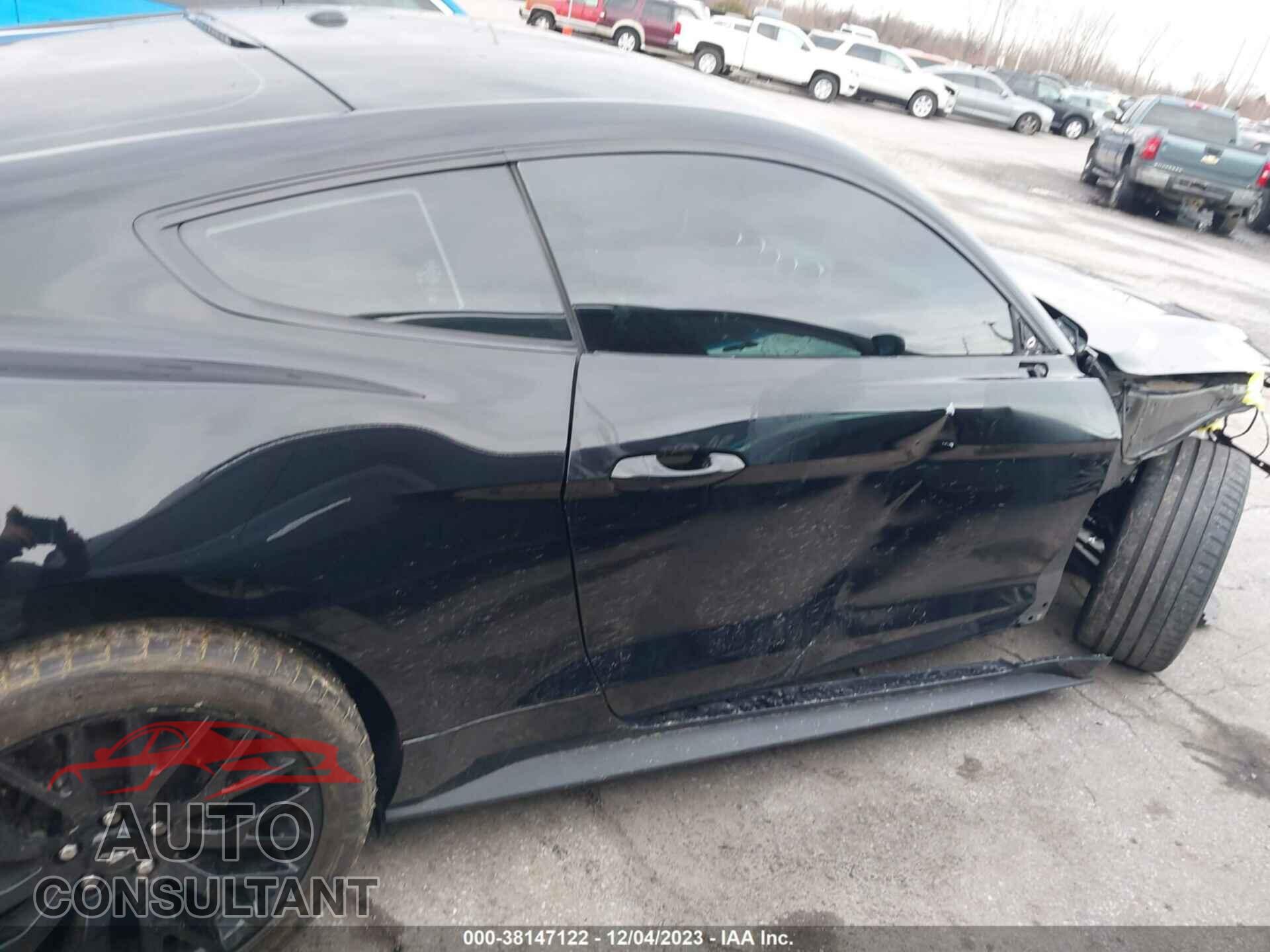 FORD MUSTANG 2019 - 1FA6P8CF5K5155126
