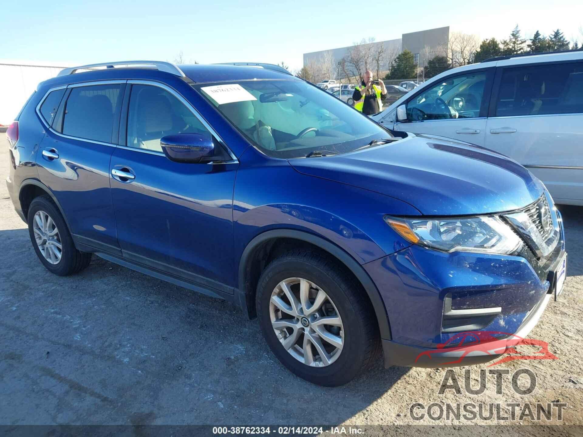 NISSAN ROGUE 2018 - 5N1AT2MV3JC743499