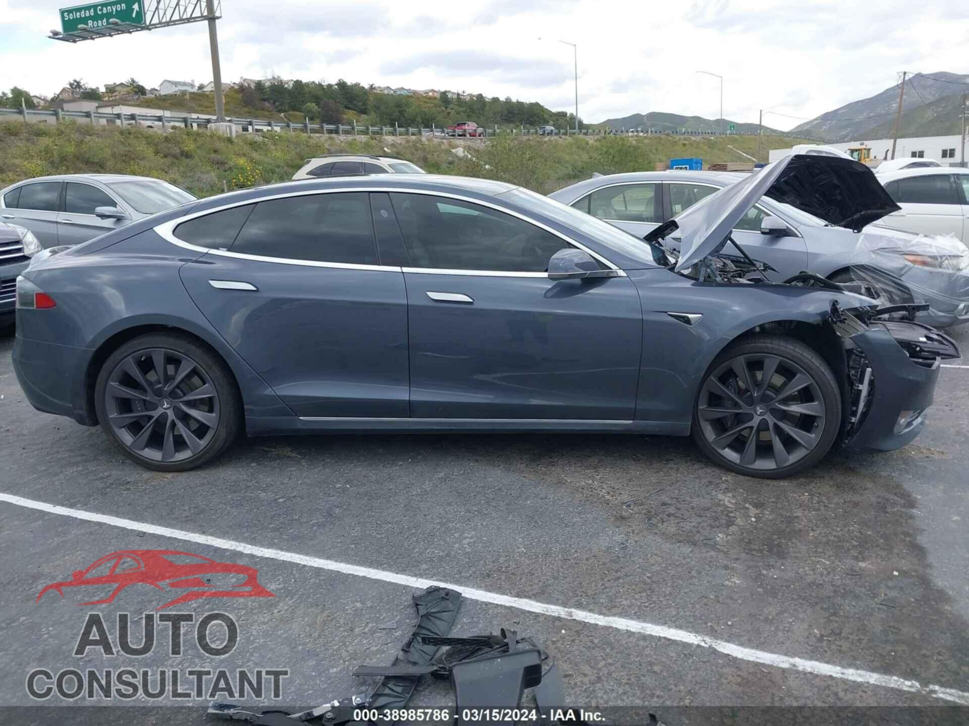 TESLA MODEL S 2020 - 5YJSA1E23LF366529