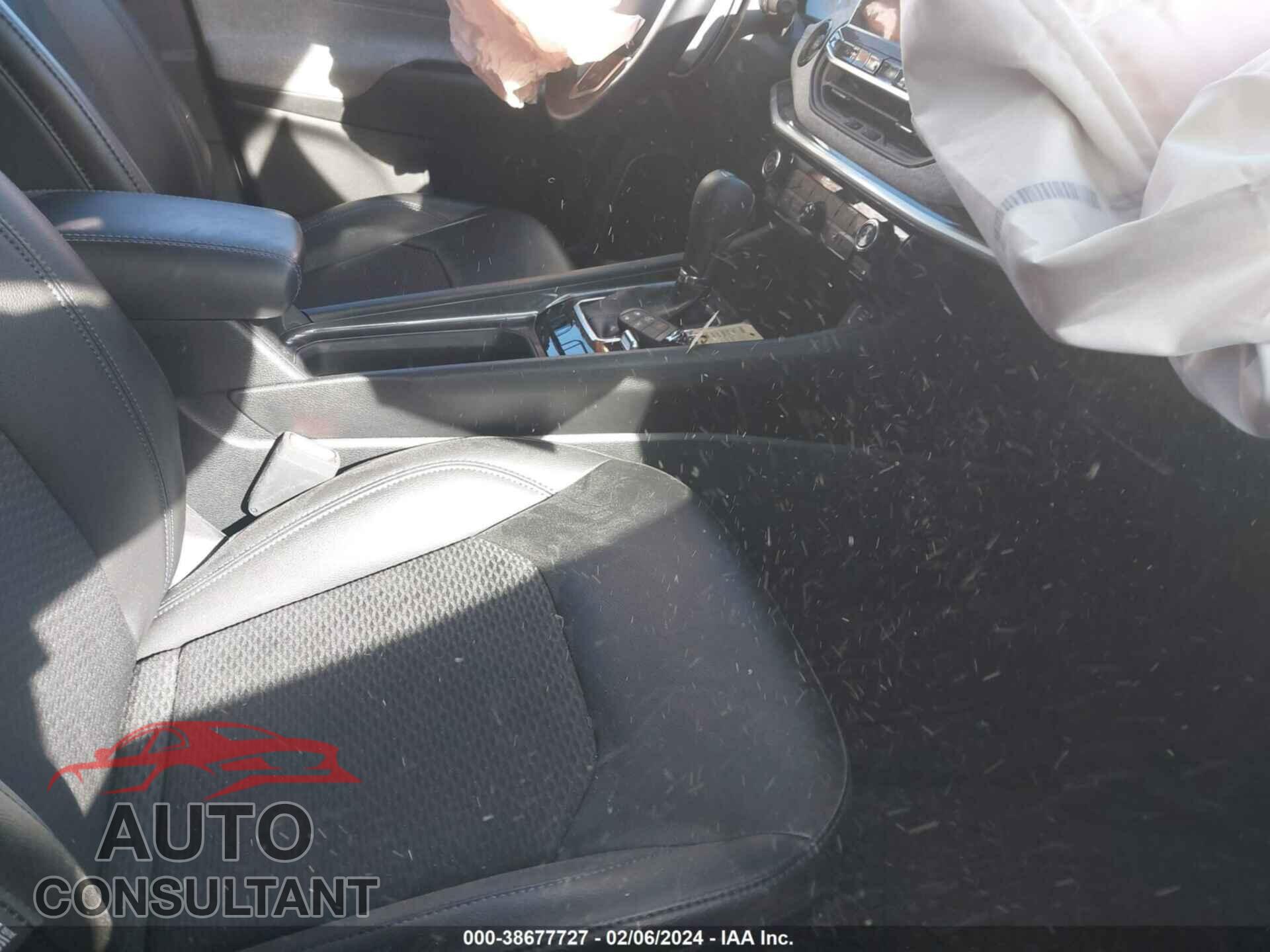 JEEP COMPASS 2022 - 3C4NJDBB5NT233942