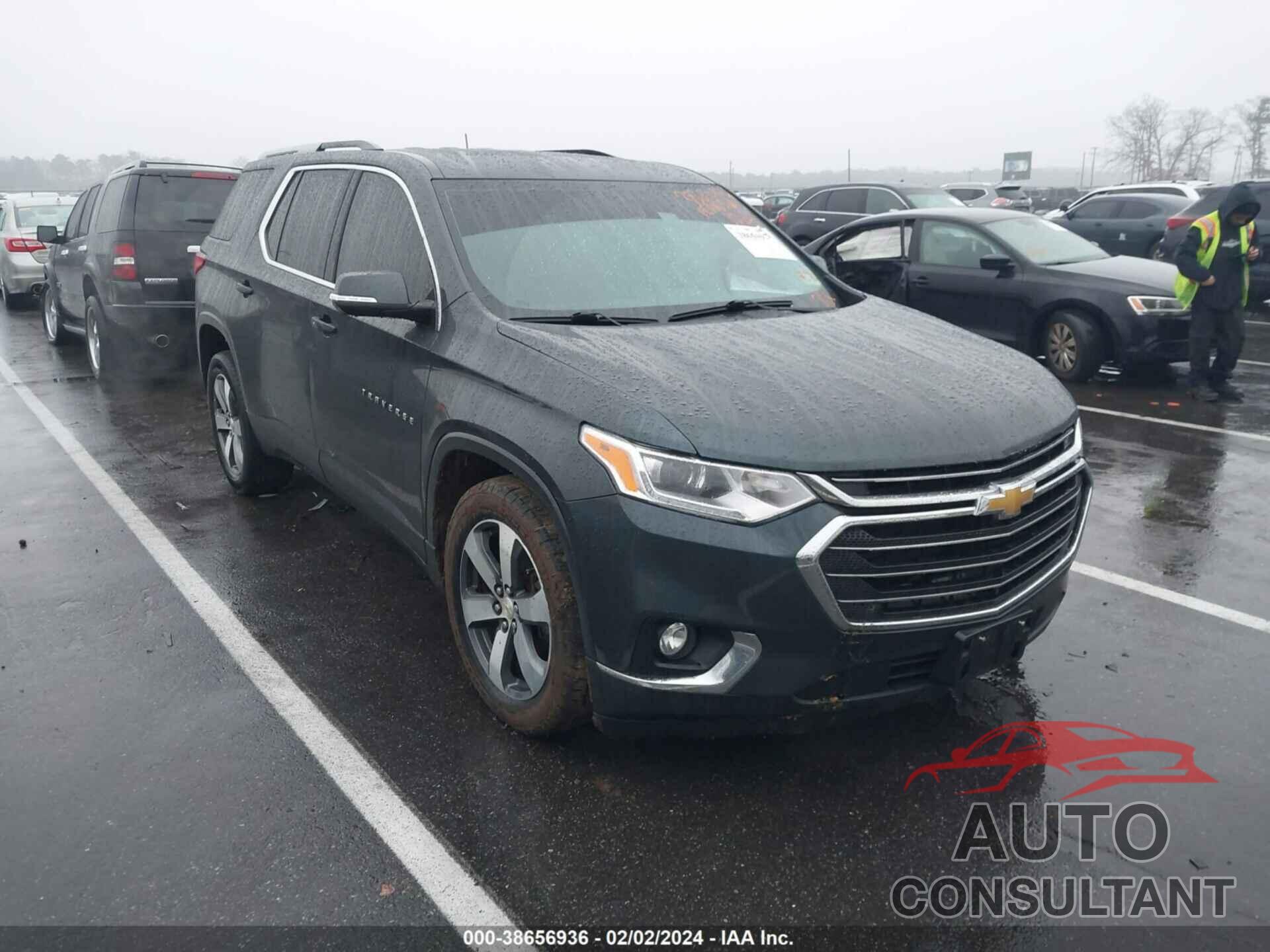 CHEVROLET TRAVERSE 2018 - 1GNEVHKW5JJ159414