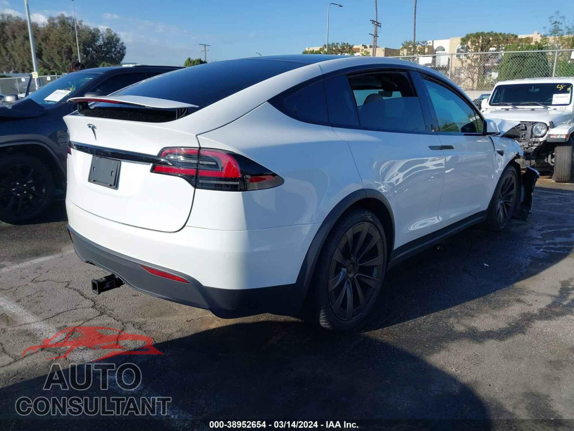 TESLA MODEL X 2023 - 7SAXCDE5XPF378942