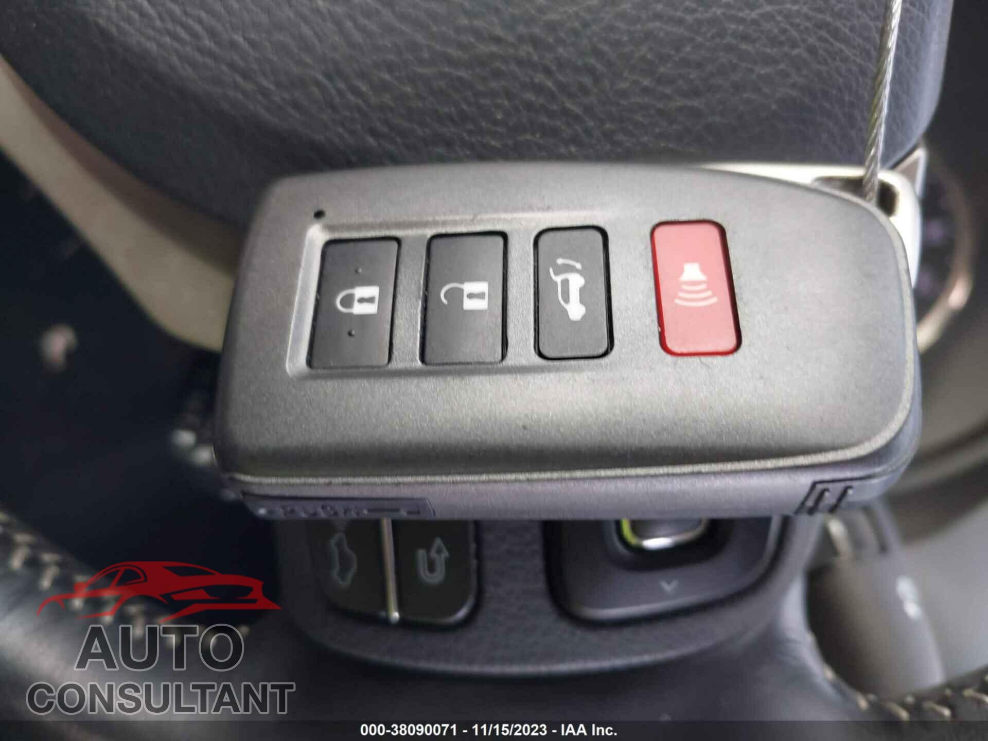 LEXUS IS 2018 - JTHBA1D26J5080379