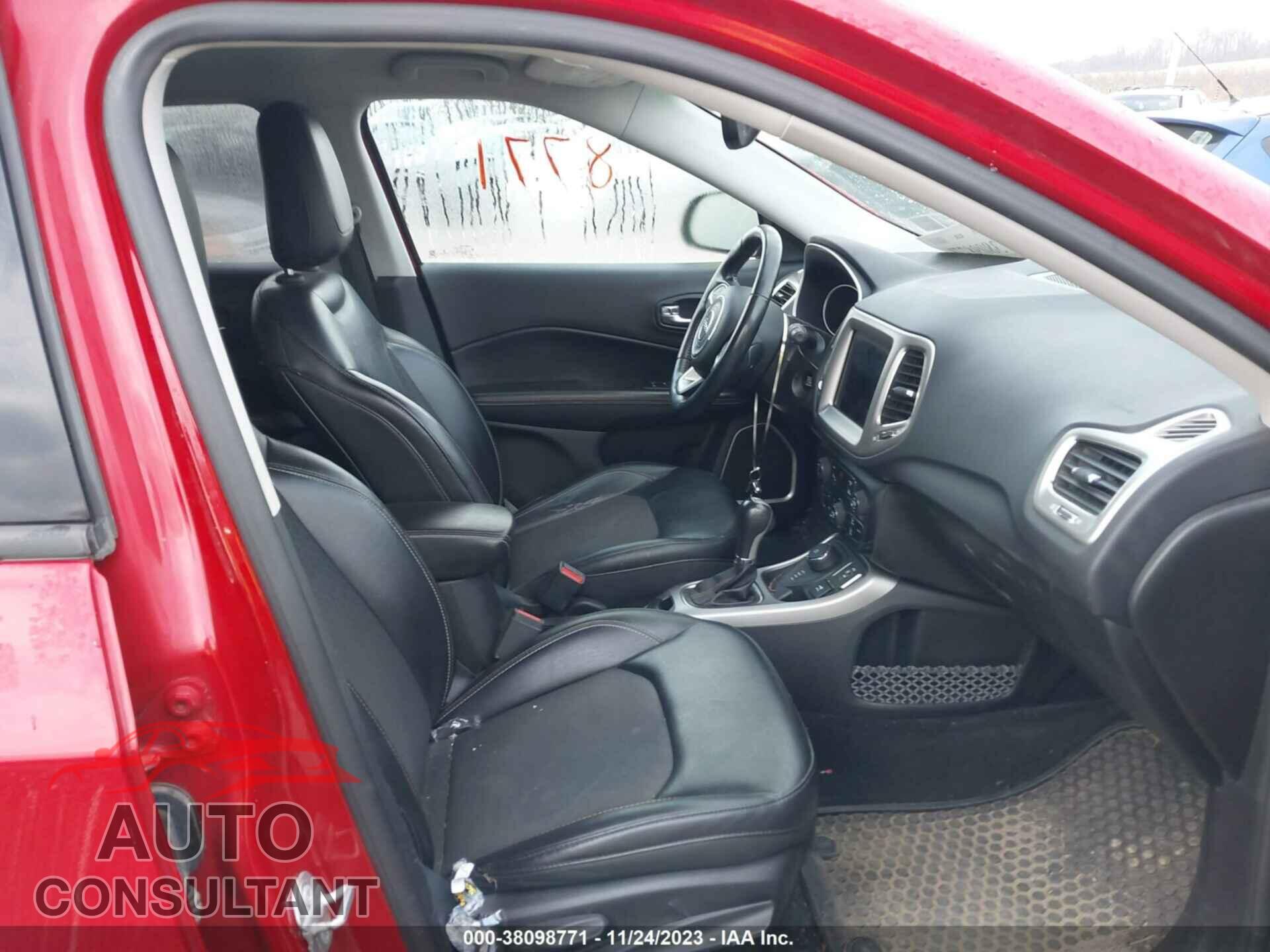 JEEP COMPASS 2018 - 3C4NJDBBXJT393843