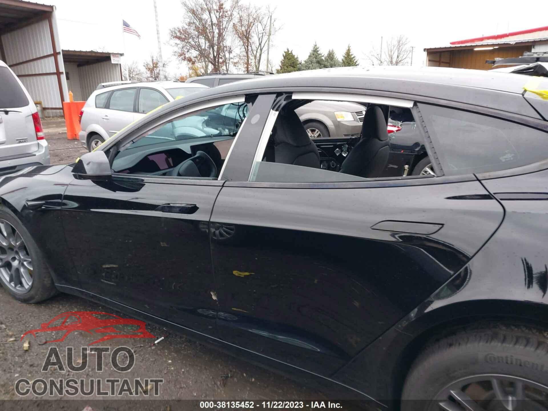 TESLA MODEL S 2023 - 5YJSA1E55PF500747