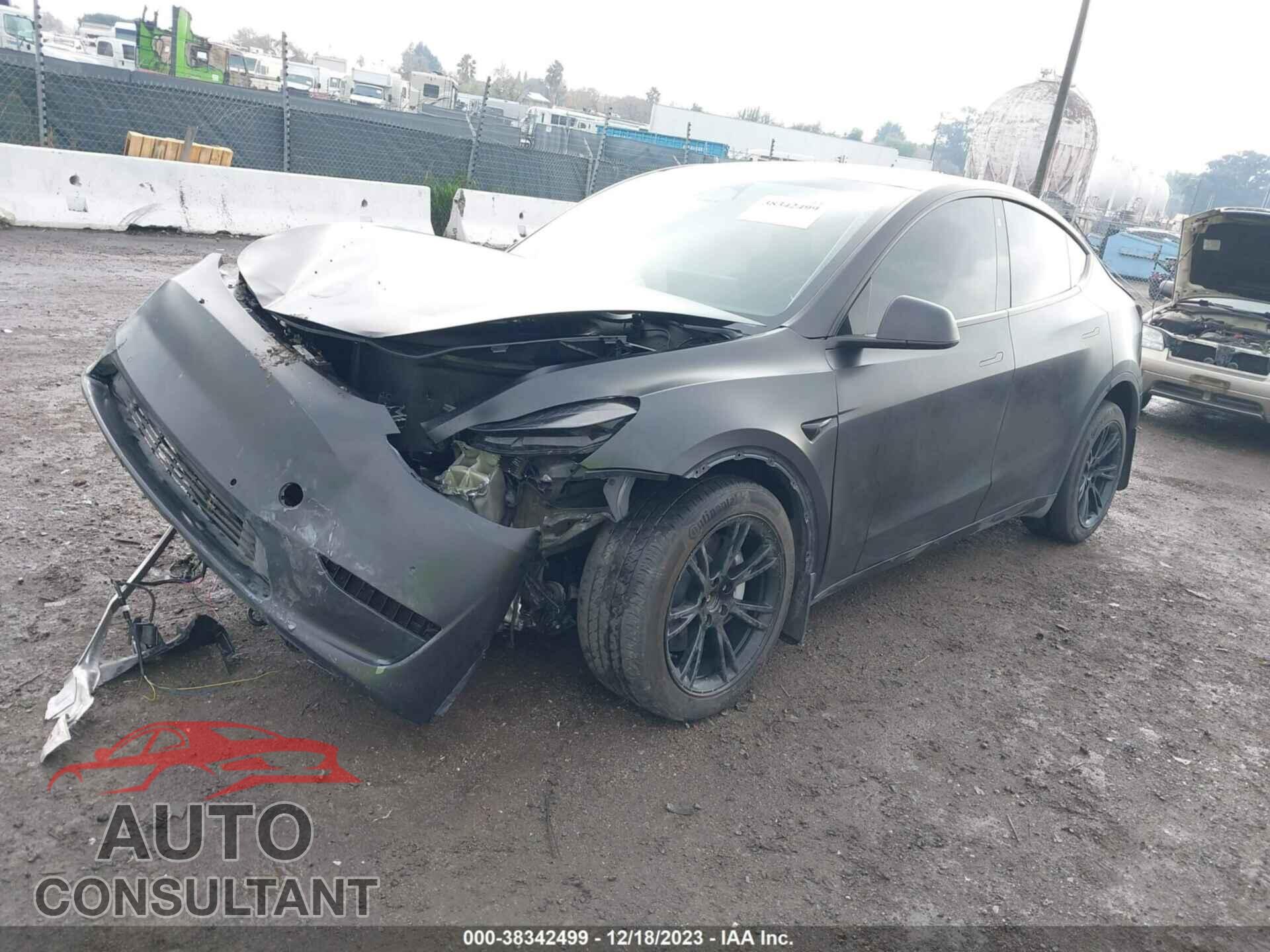 TESLA MODEL Y 2022 - 7SAYGDEE6NF557601