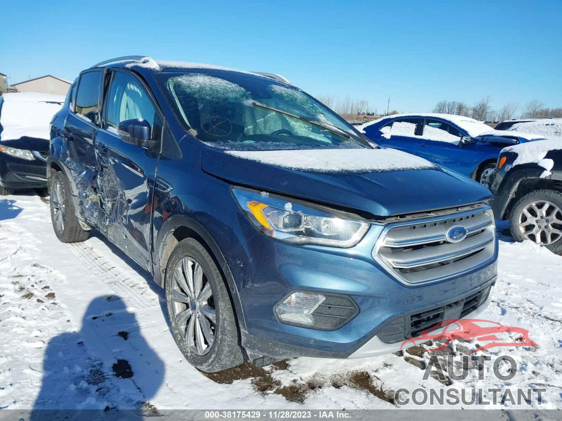 FORD ESCAPE 2018 - 1FMCU9J91JUB40292